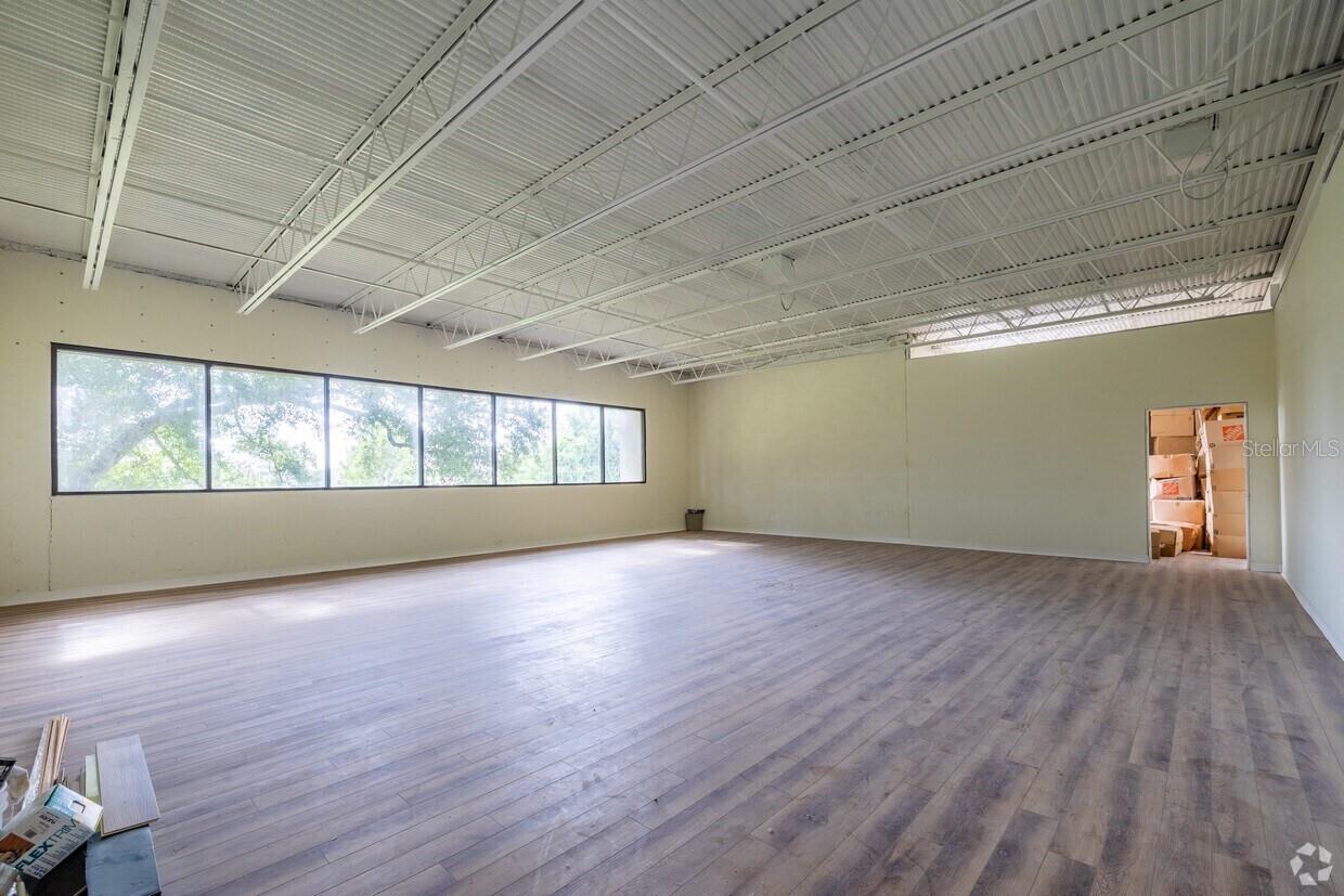 2119 GRAND BLVD