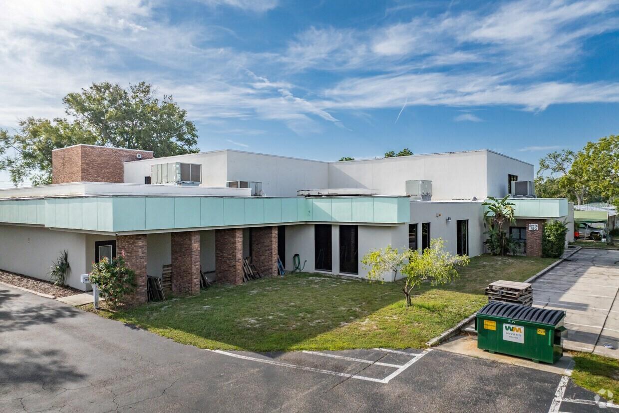 2119 GRAND BLVD