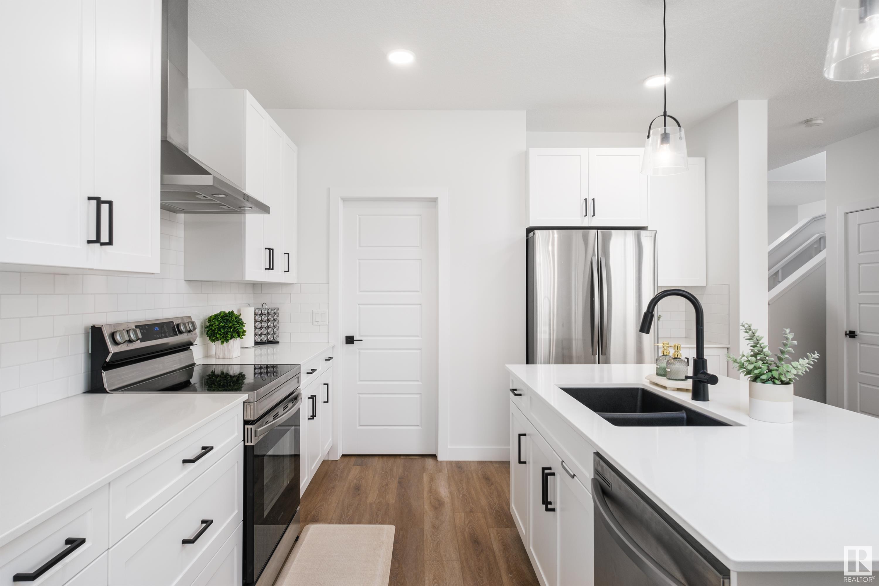 2603 194 ST NW