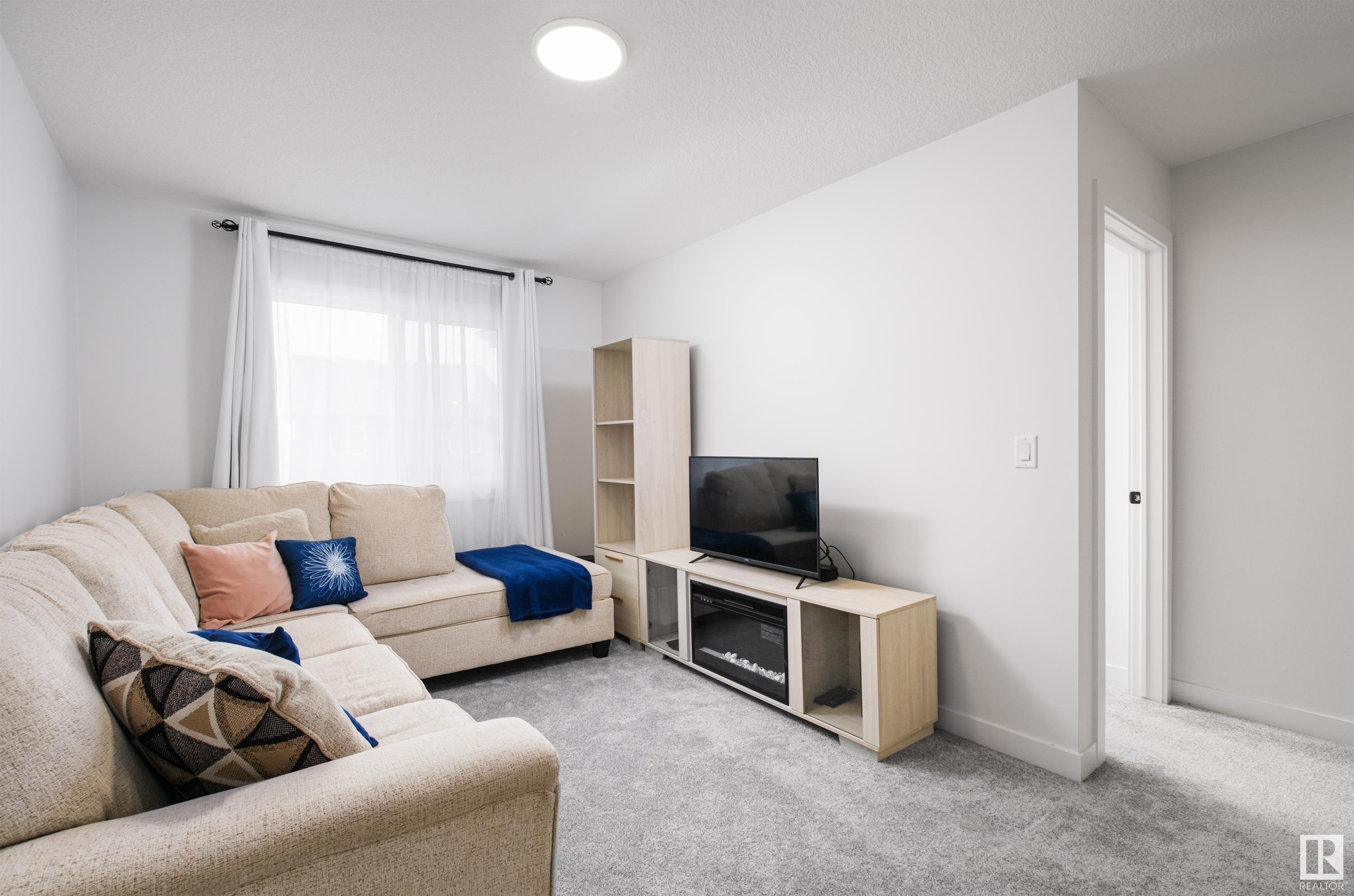 2603 194 ST NW