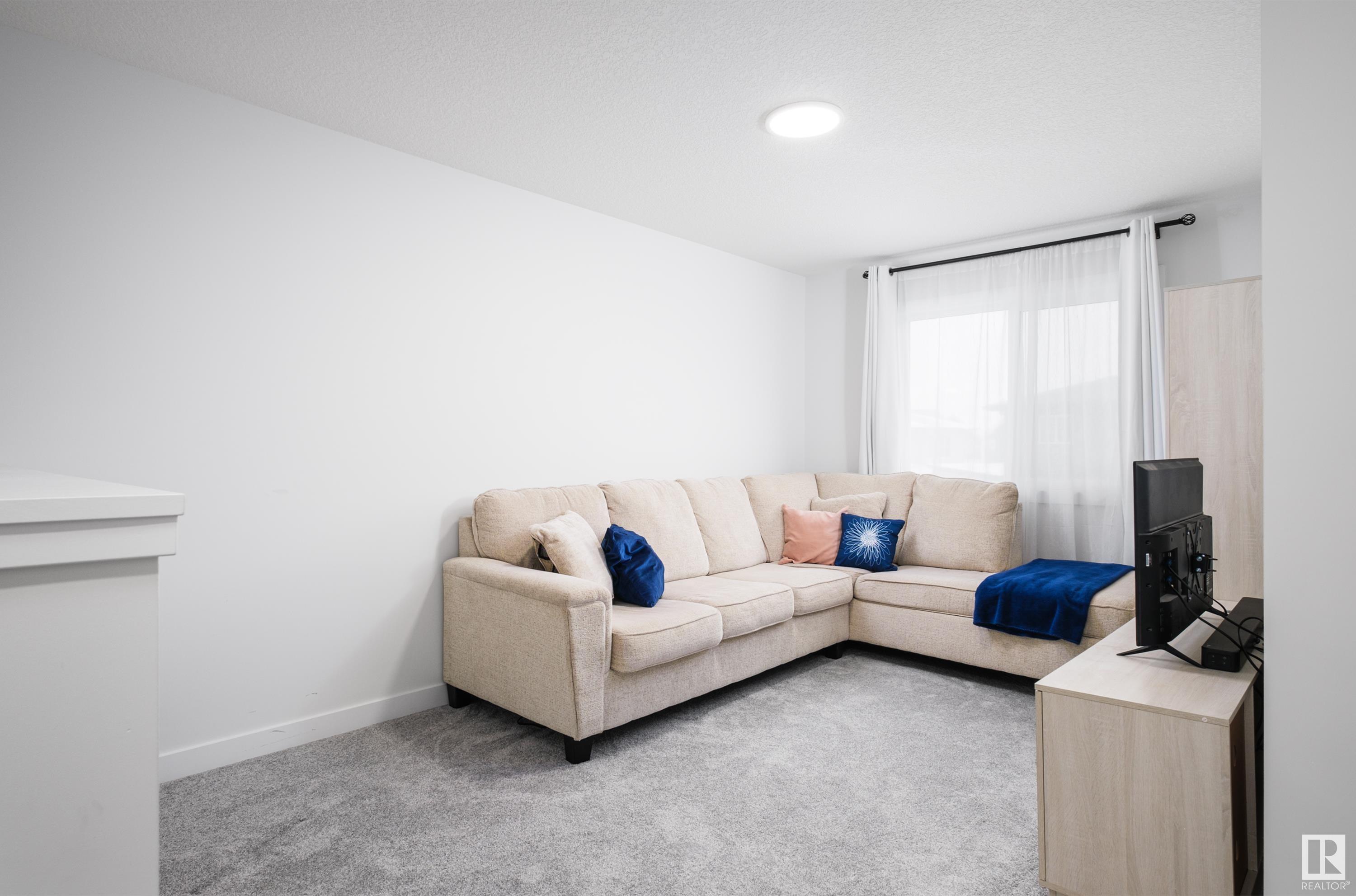 2603 194 ST NW