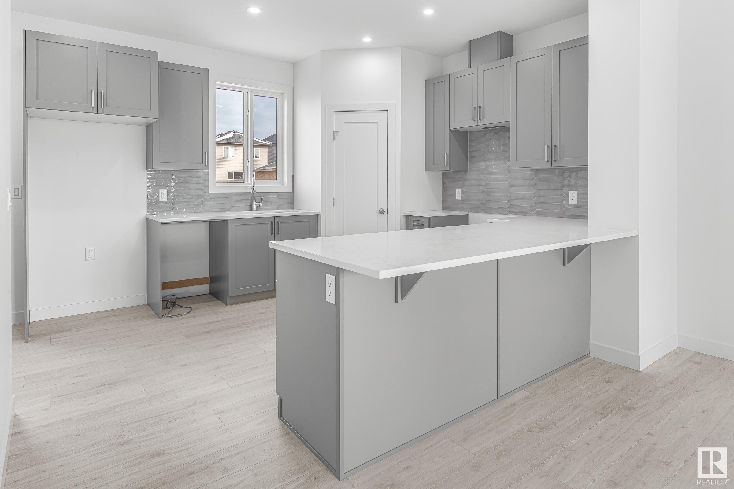 9343 221 ST NW