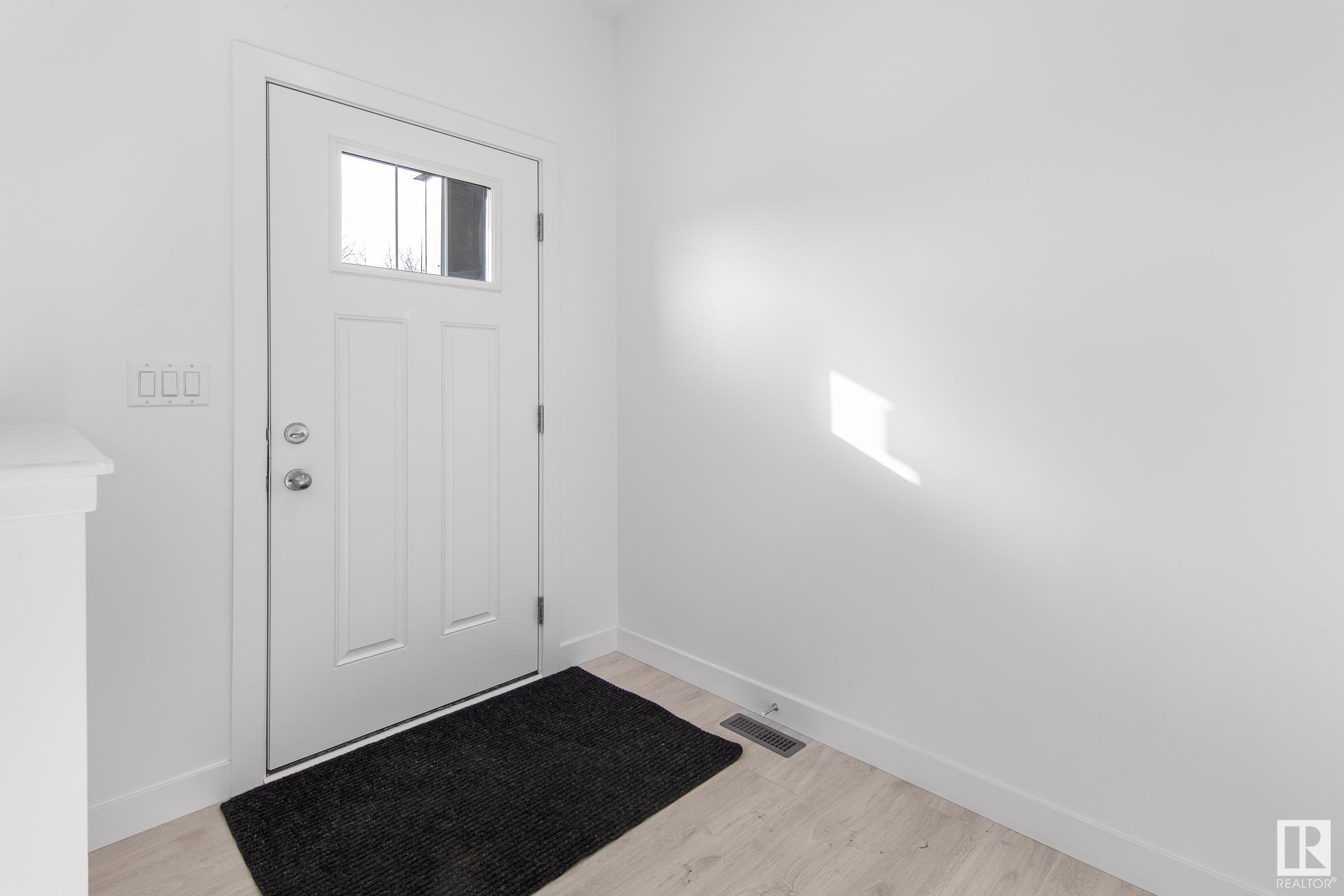 9343 221 ST NW