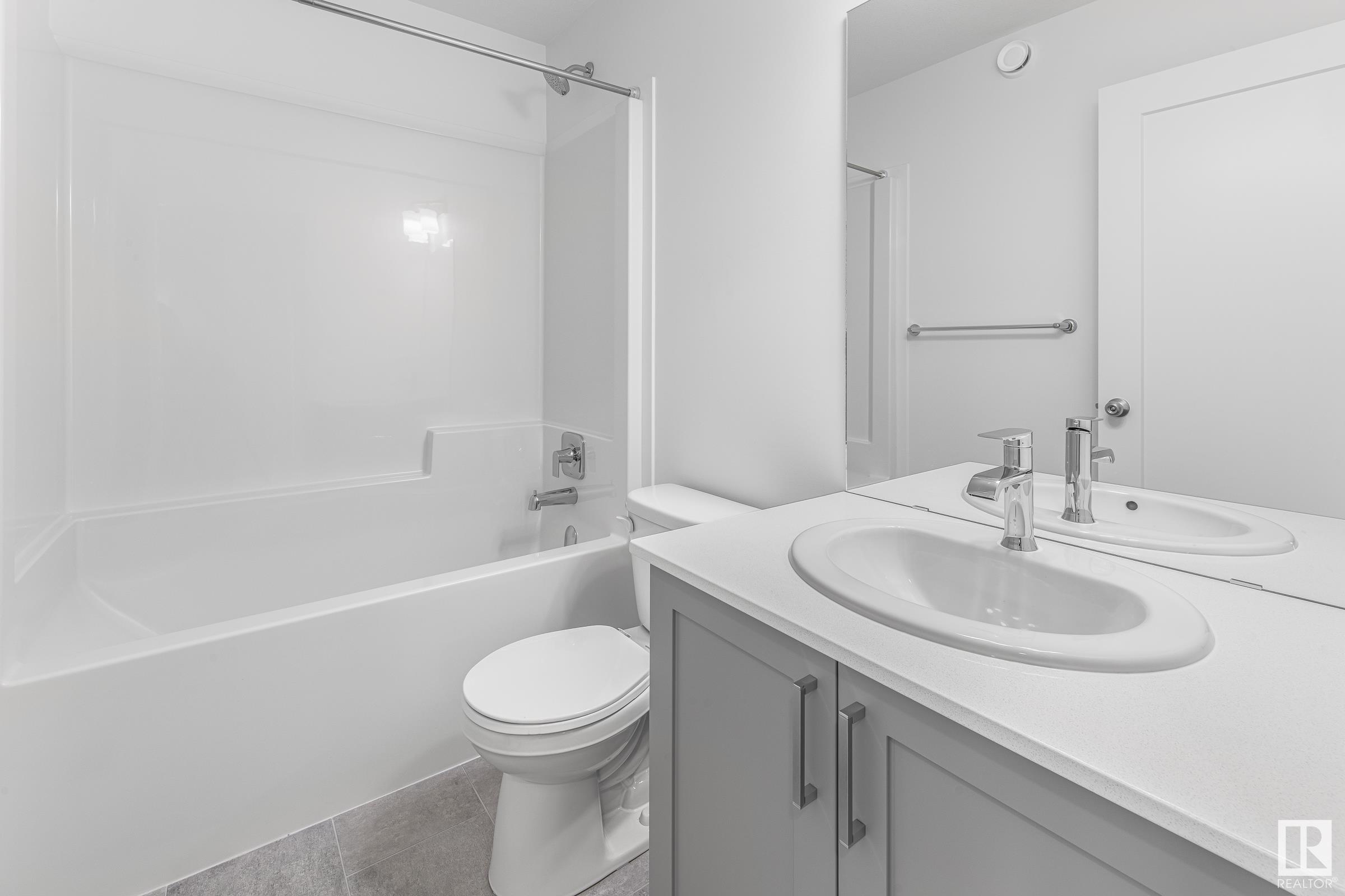 9343 221 ST NW