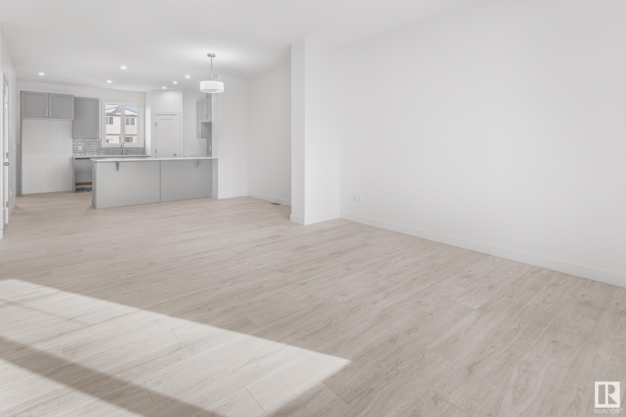 9343 221 ST NW