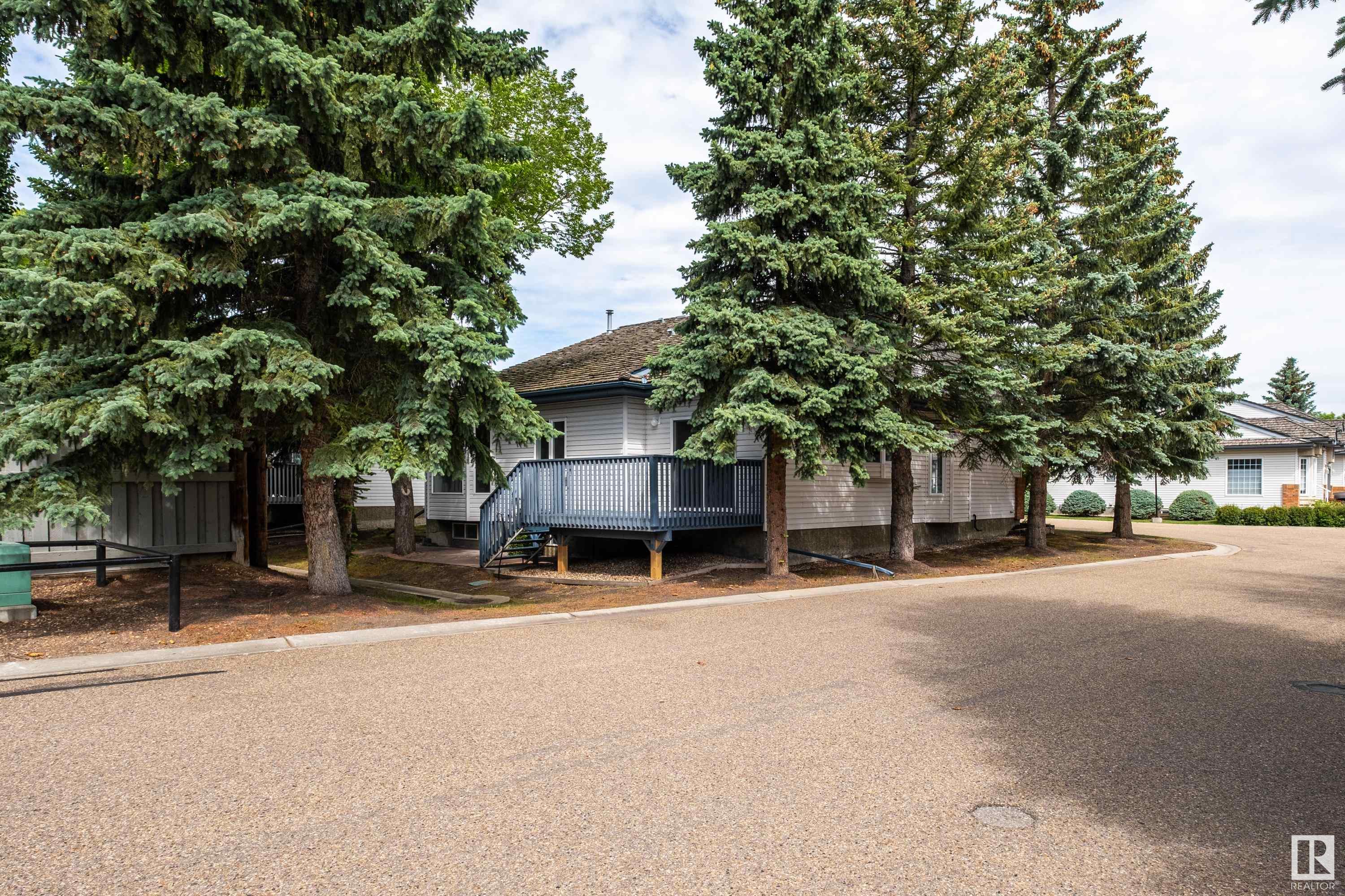 #62 10 Blackburn DR W SW