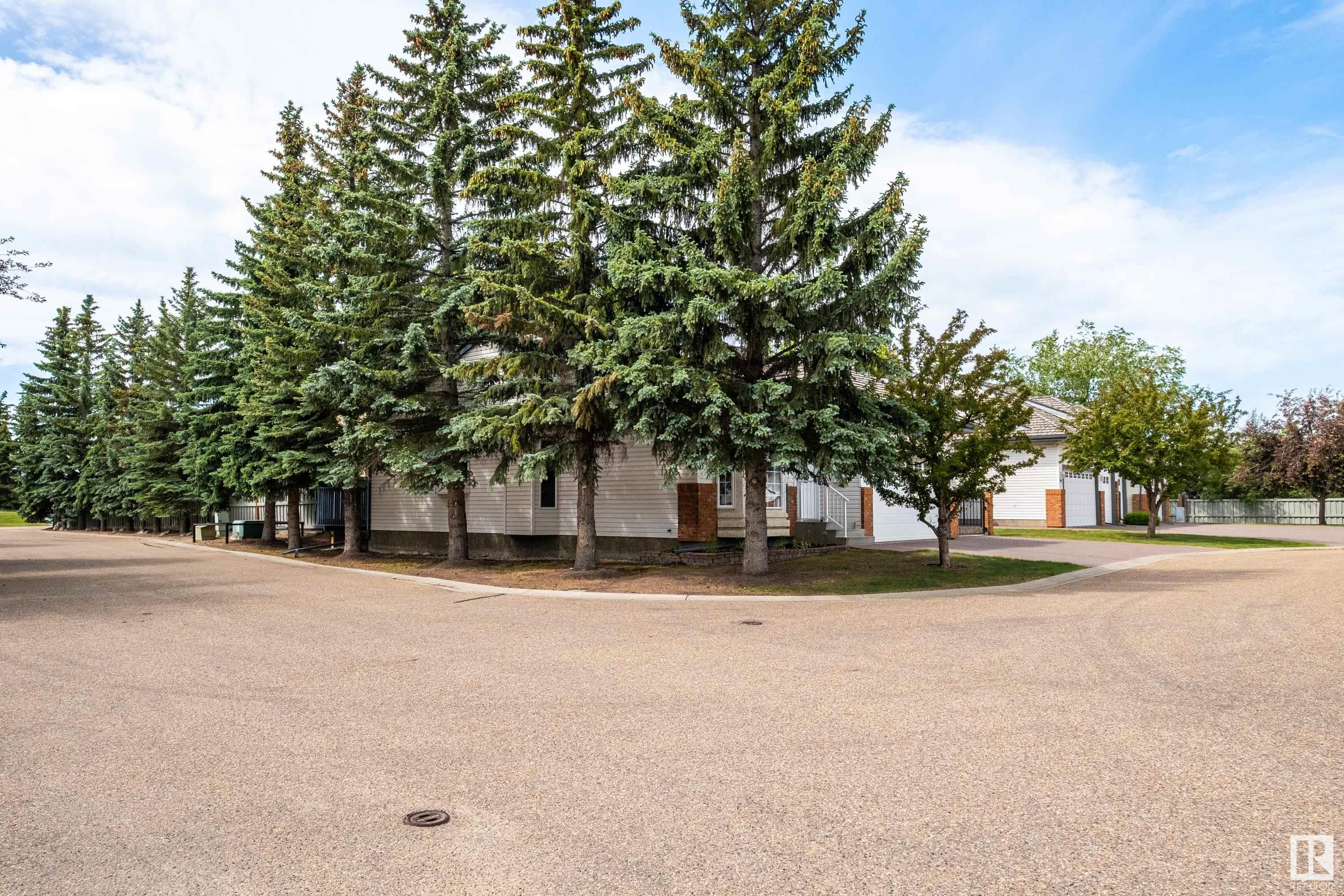 #62 10 Blackburn DR W SW
