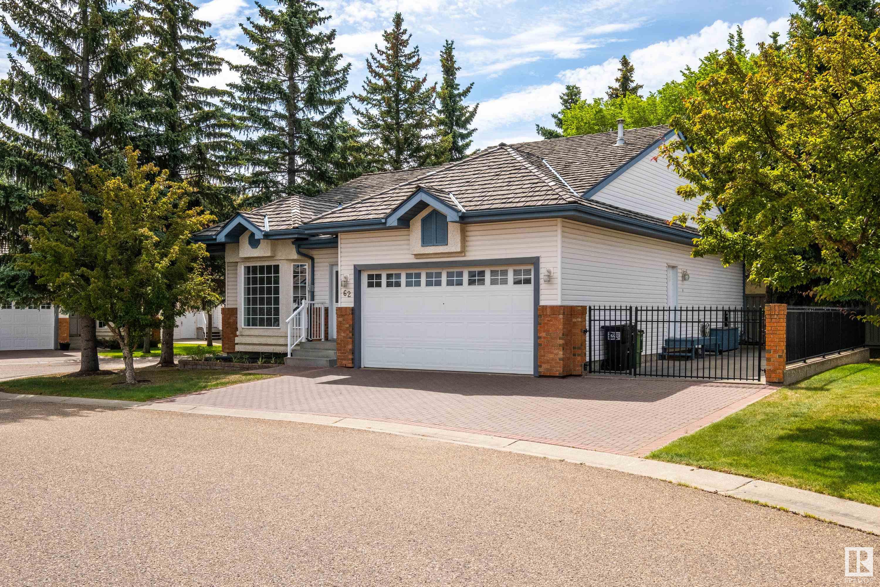 #62 10 Blackburn DR W SW