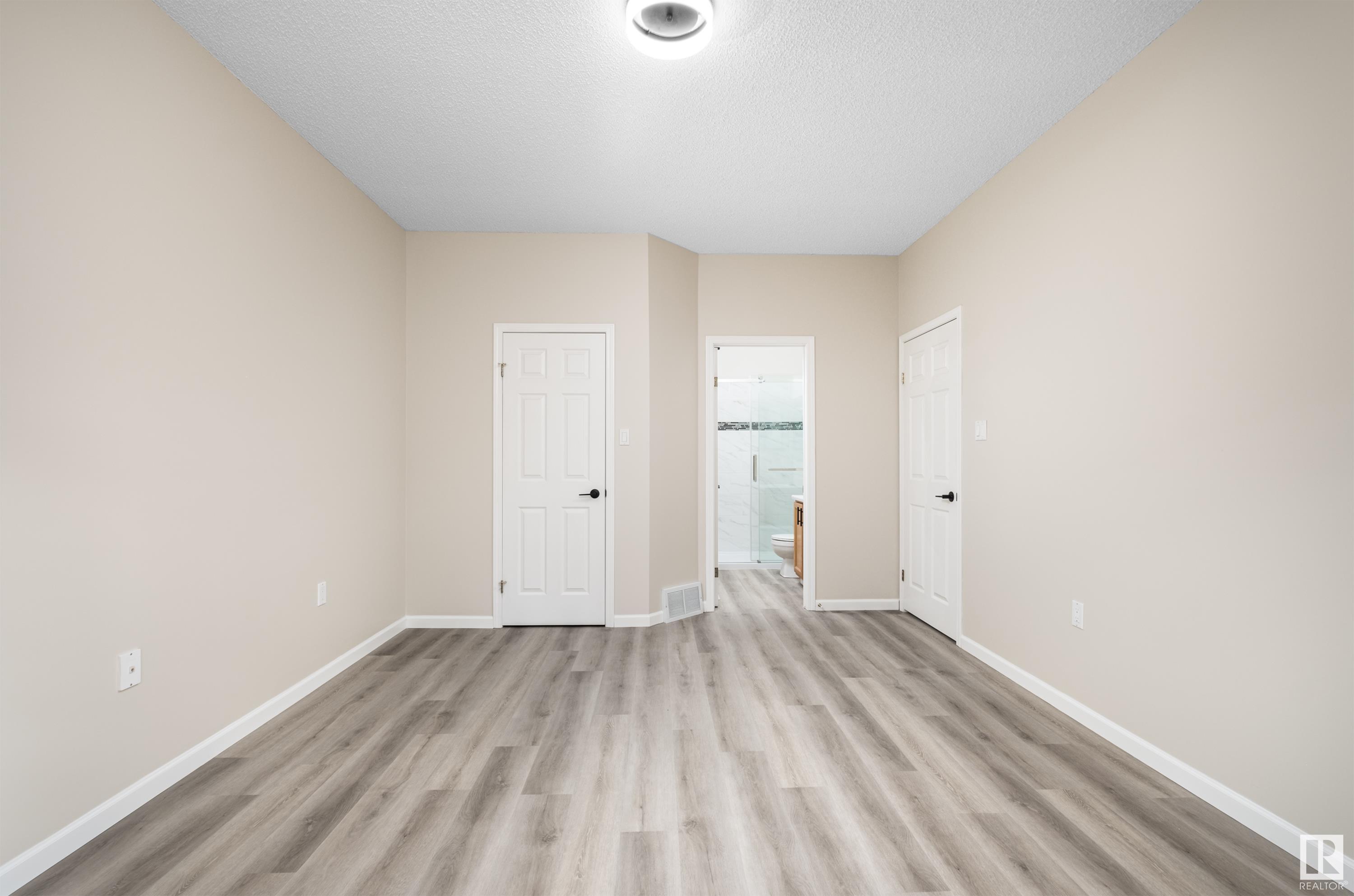 #62 10 Blackburn DR W SW