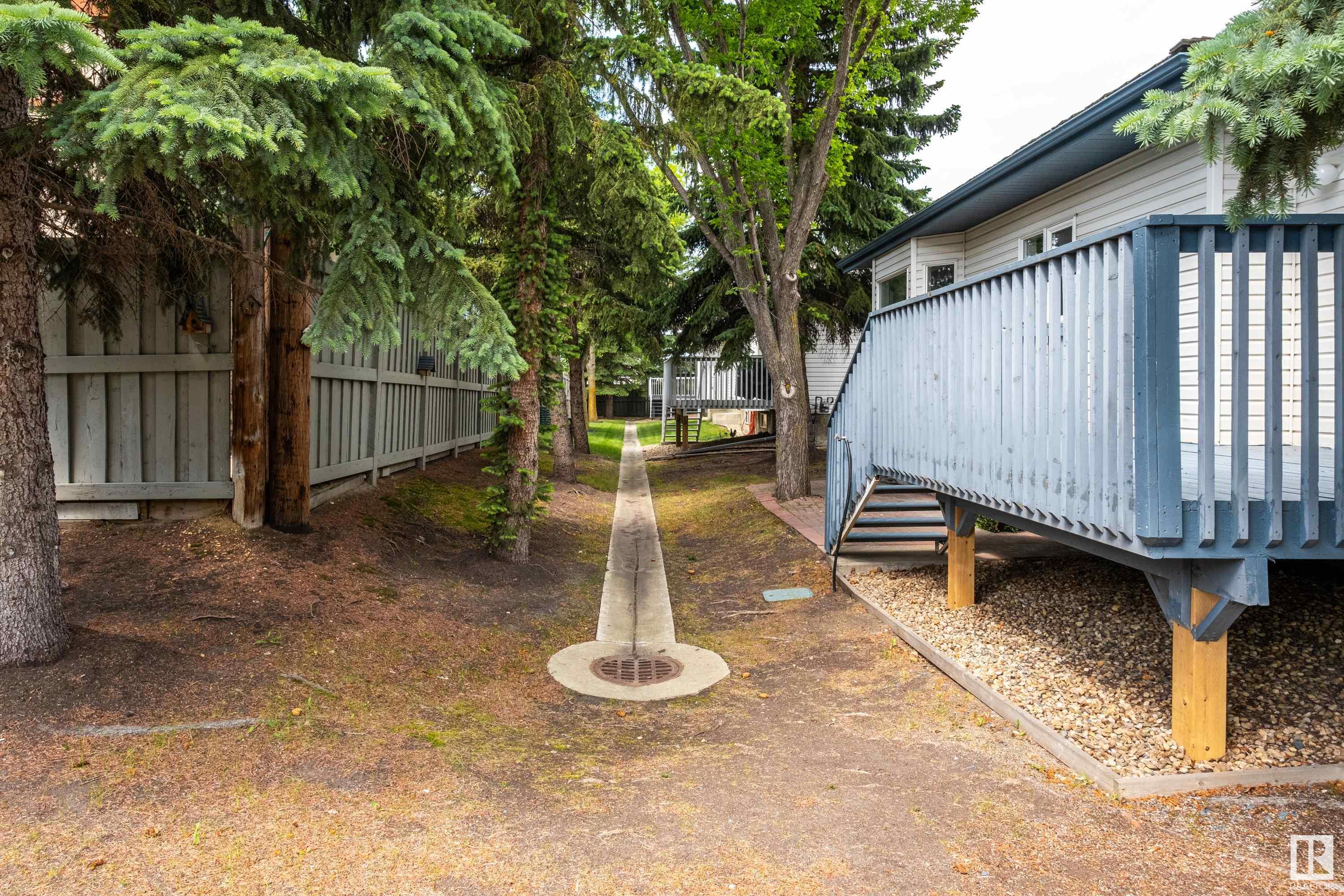 #62 10 Blackburn DR W SW