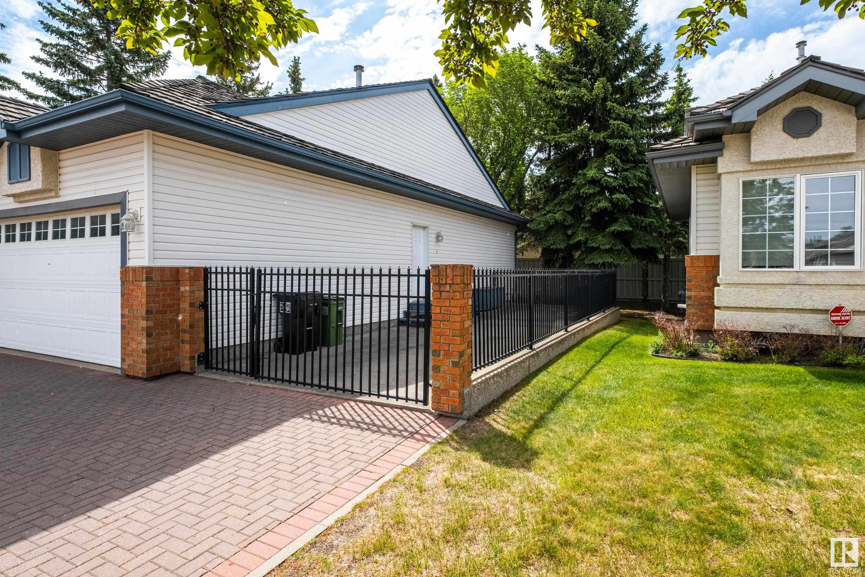 #62 10 Blackburn DR W SW