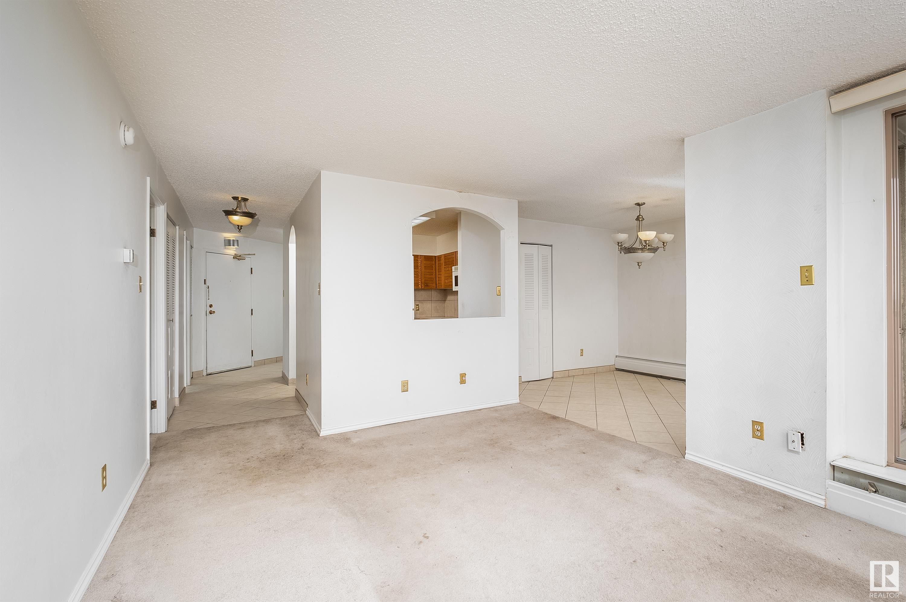 #1405 10149 Saskachewan DR NW