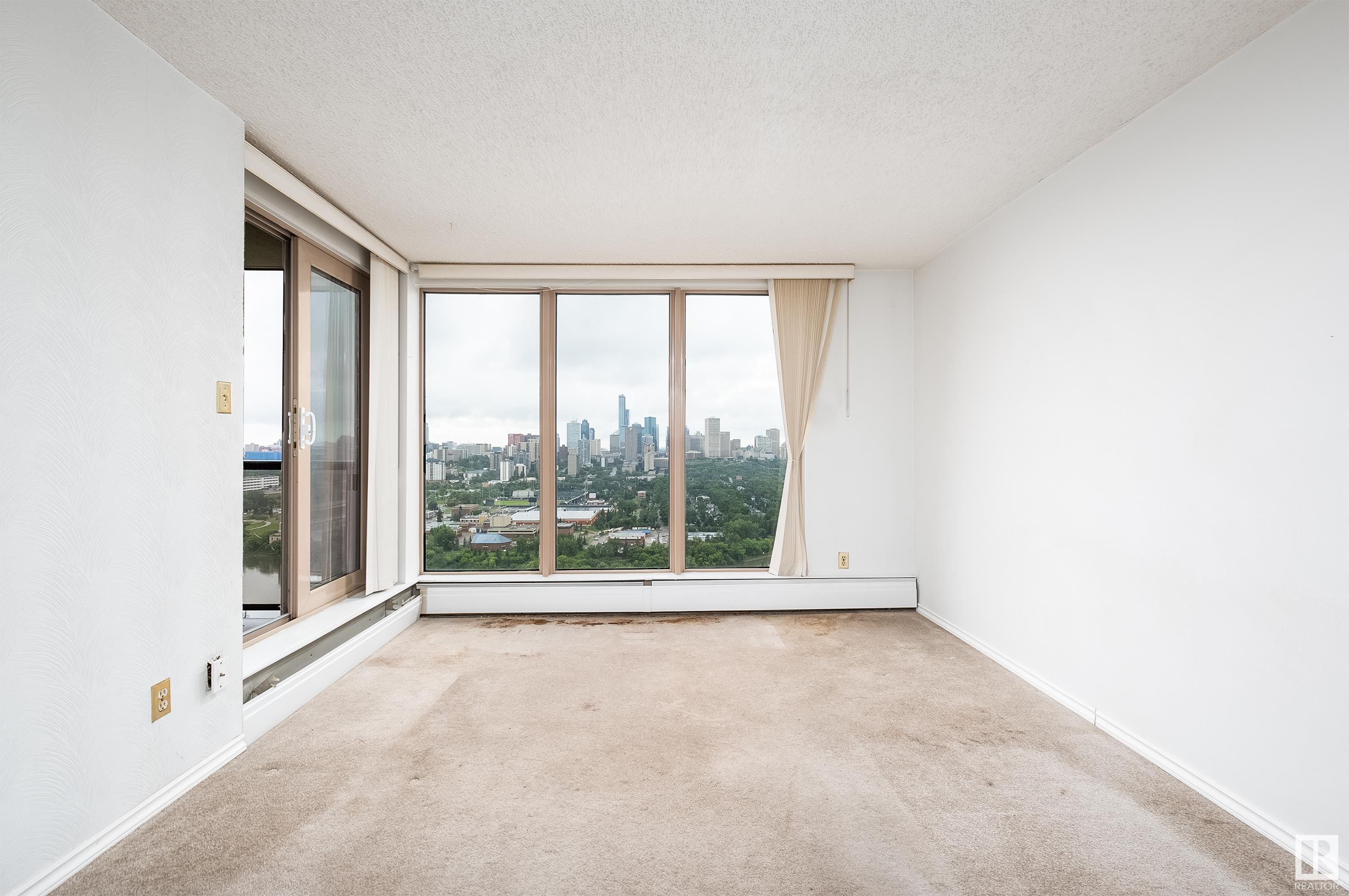 #1405 10149 Saskachewan DR NW