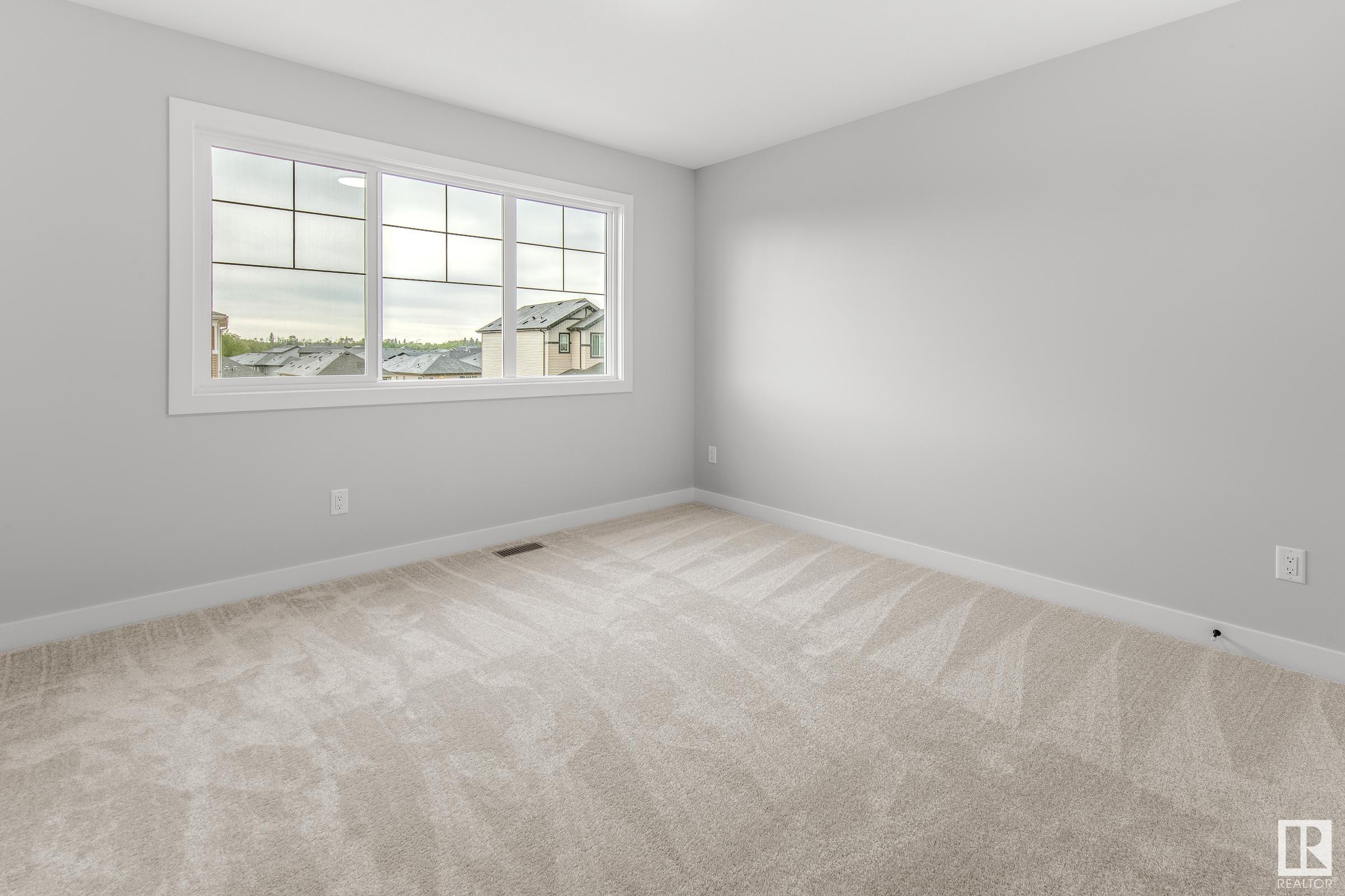 9348 221 ST NW