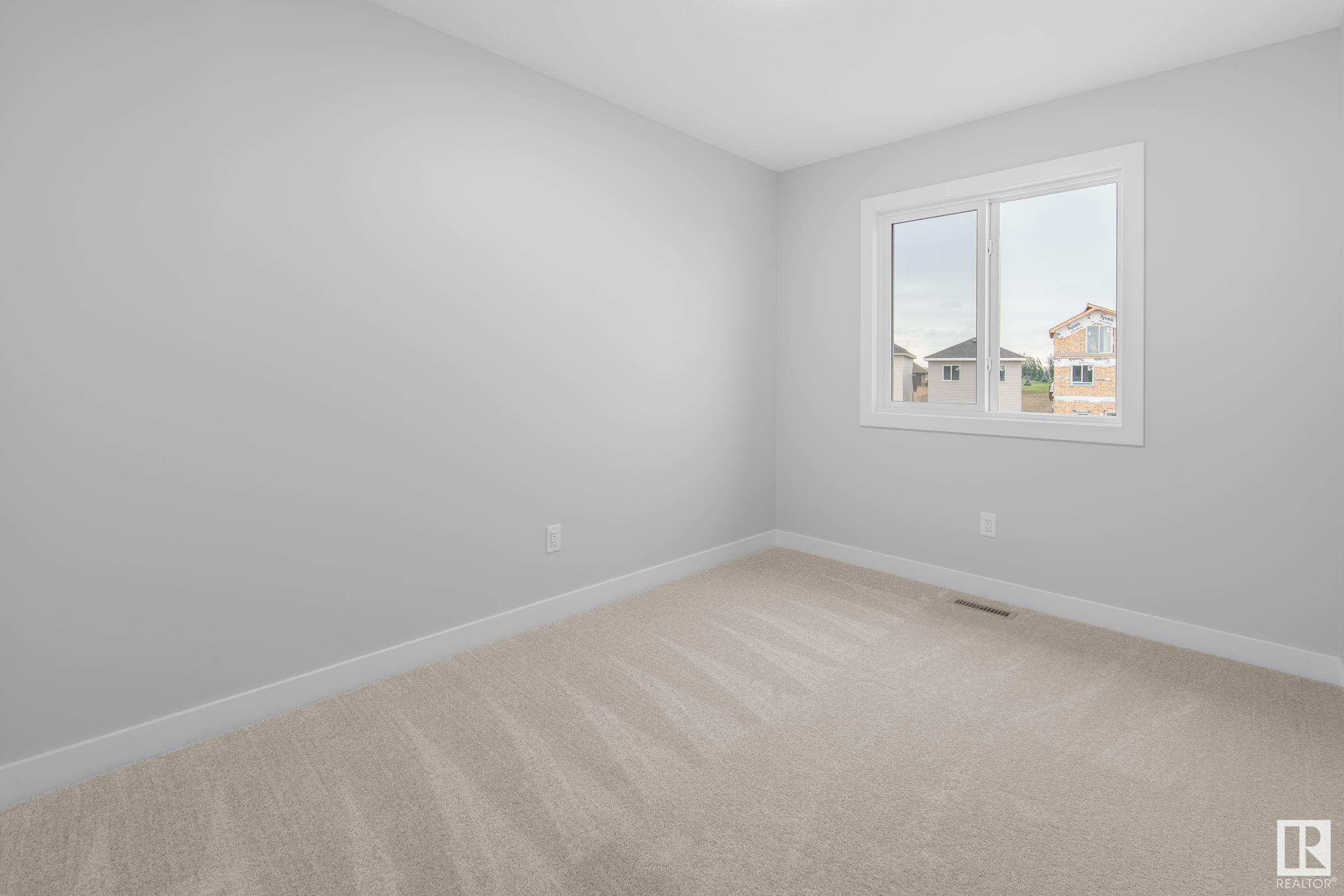 9348 221 ST NW
