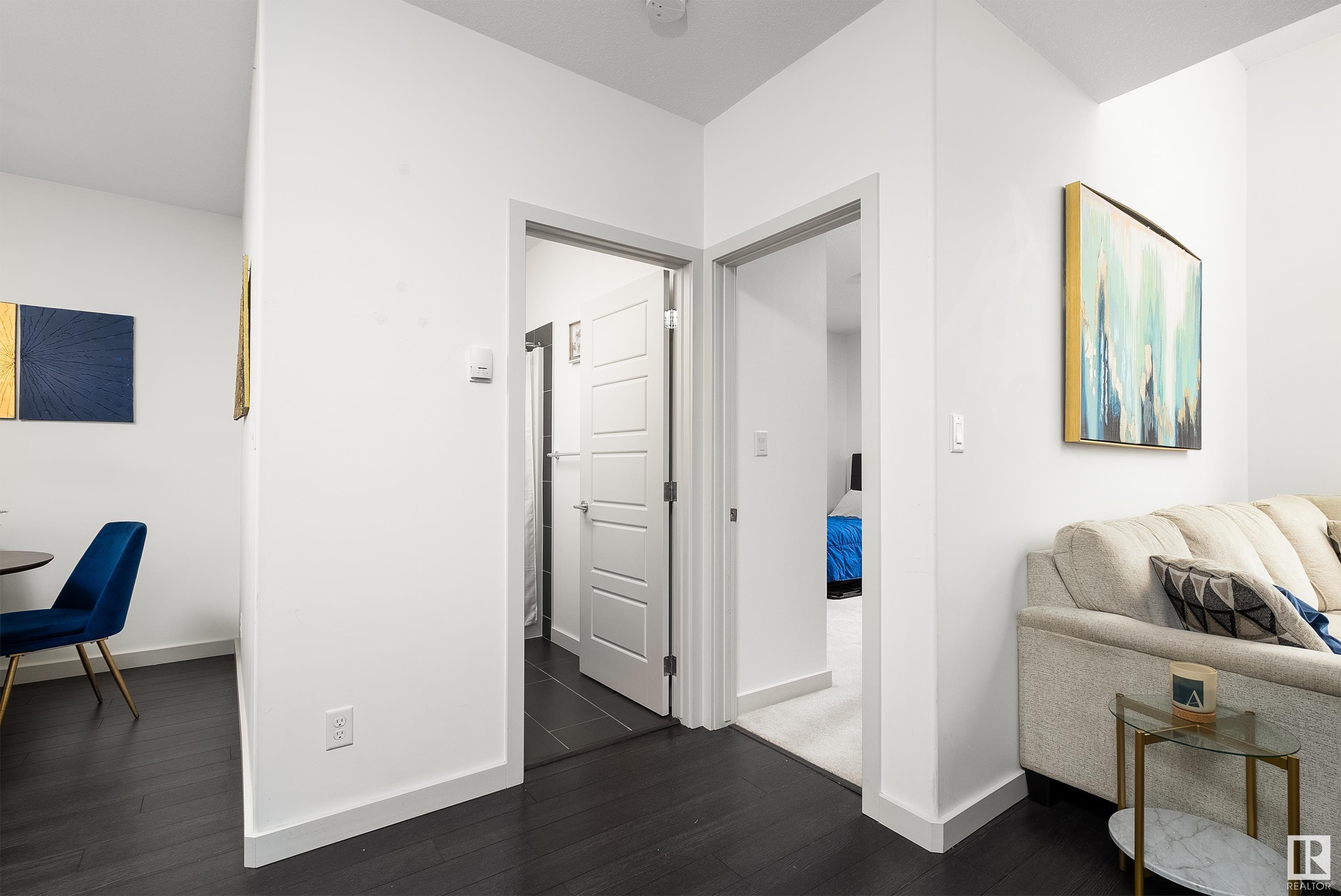 #438 308 Ambleside LI NW