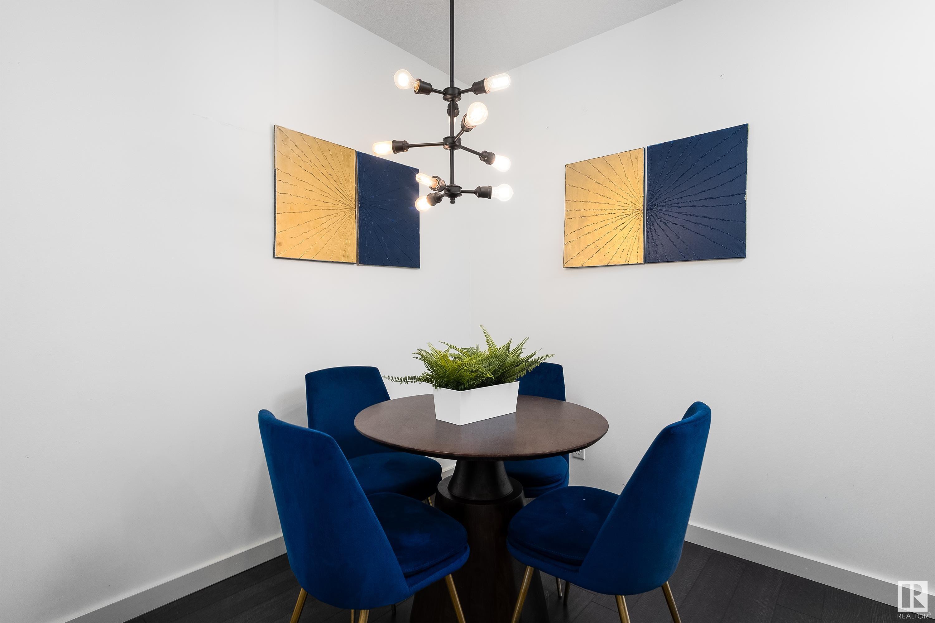 #438 308 Ambleside LI NW