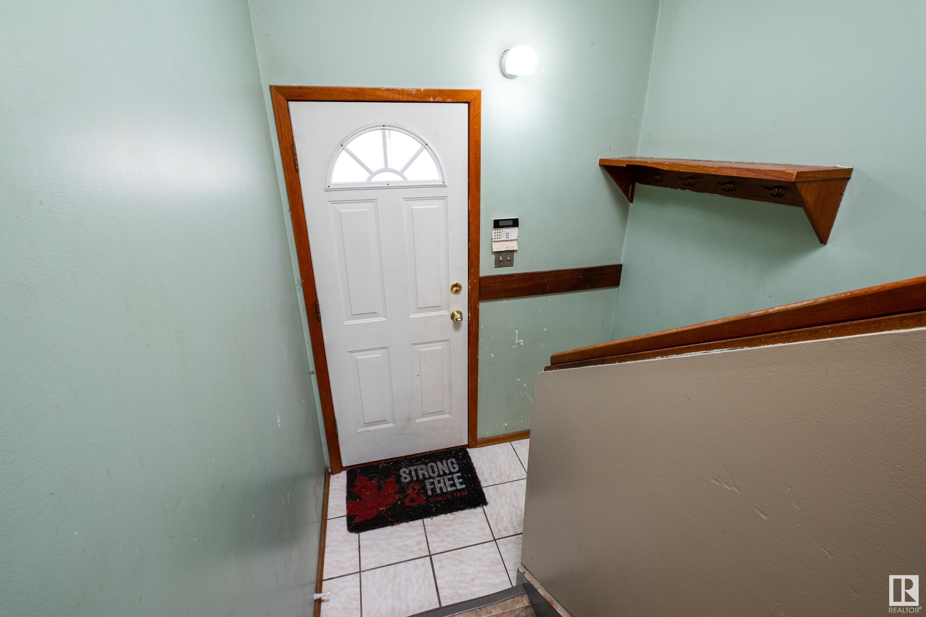 11406 81 ST NW