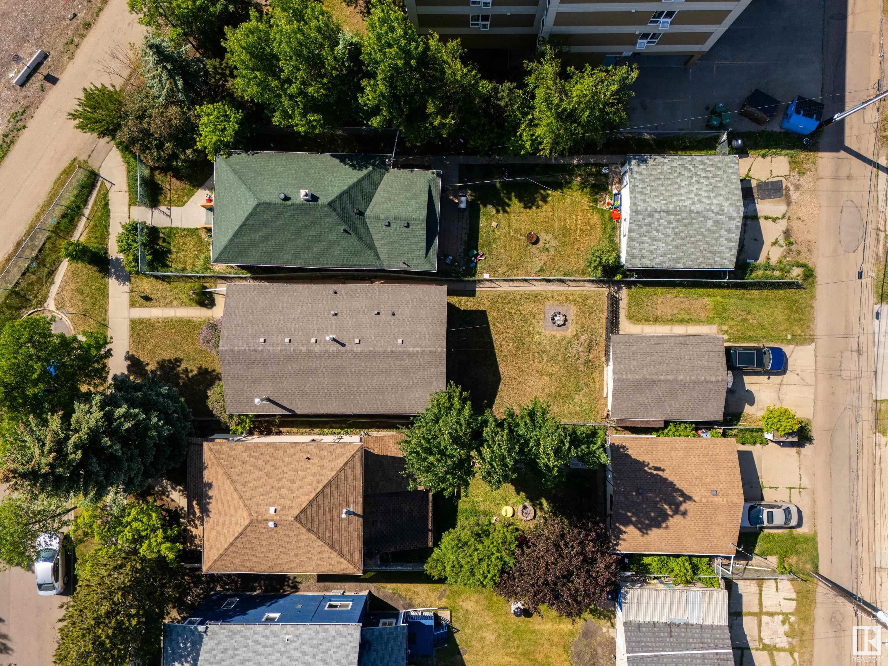 11406 81 ST NW