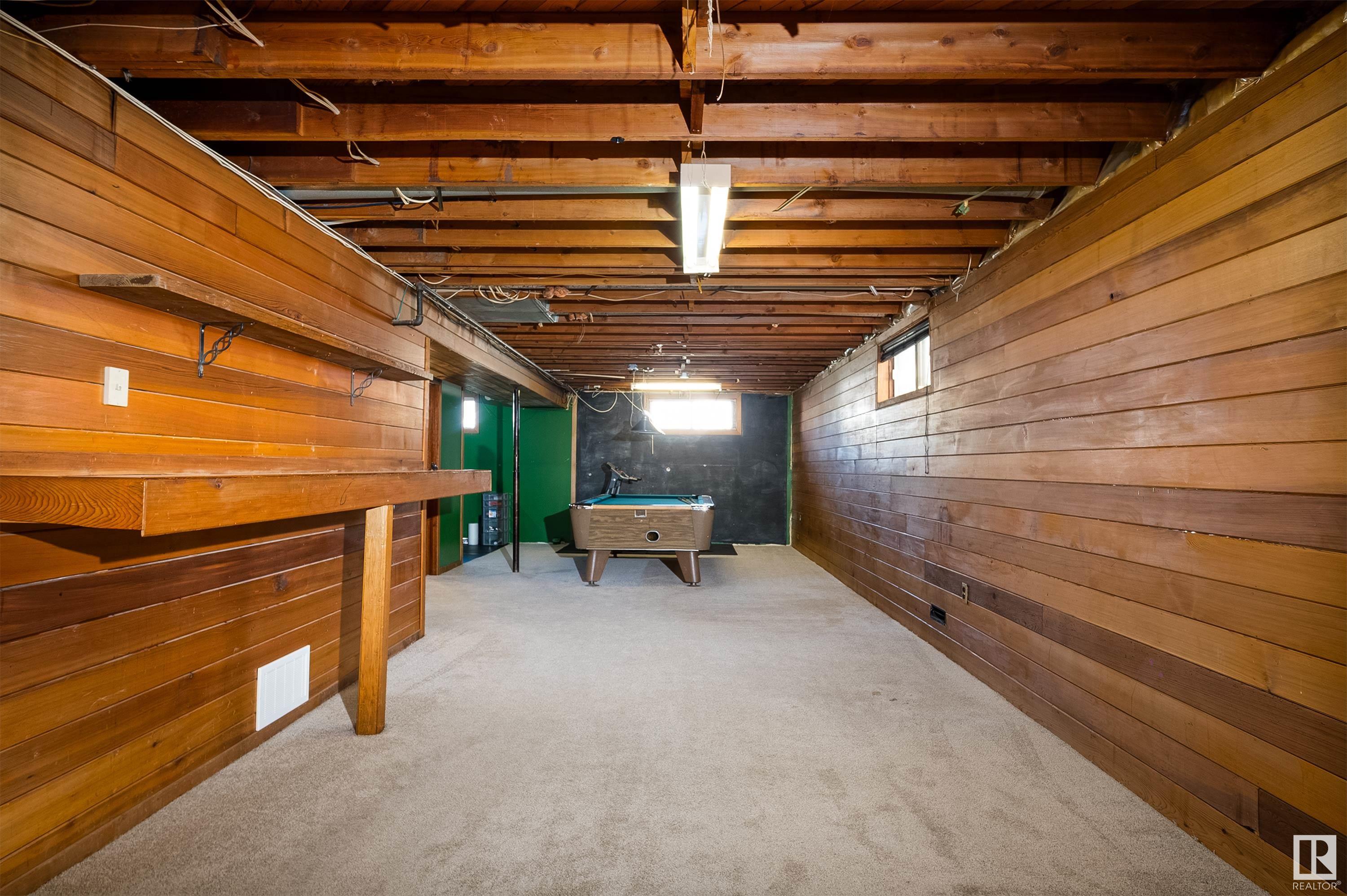 11406 81 ST NW