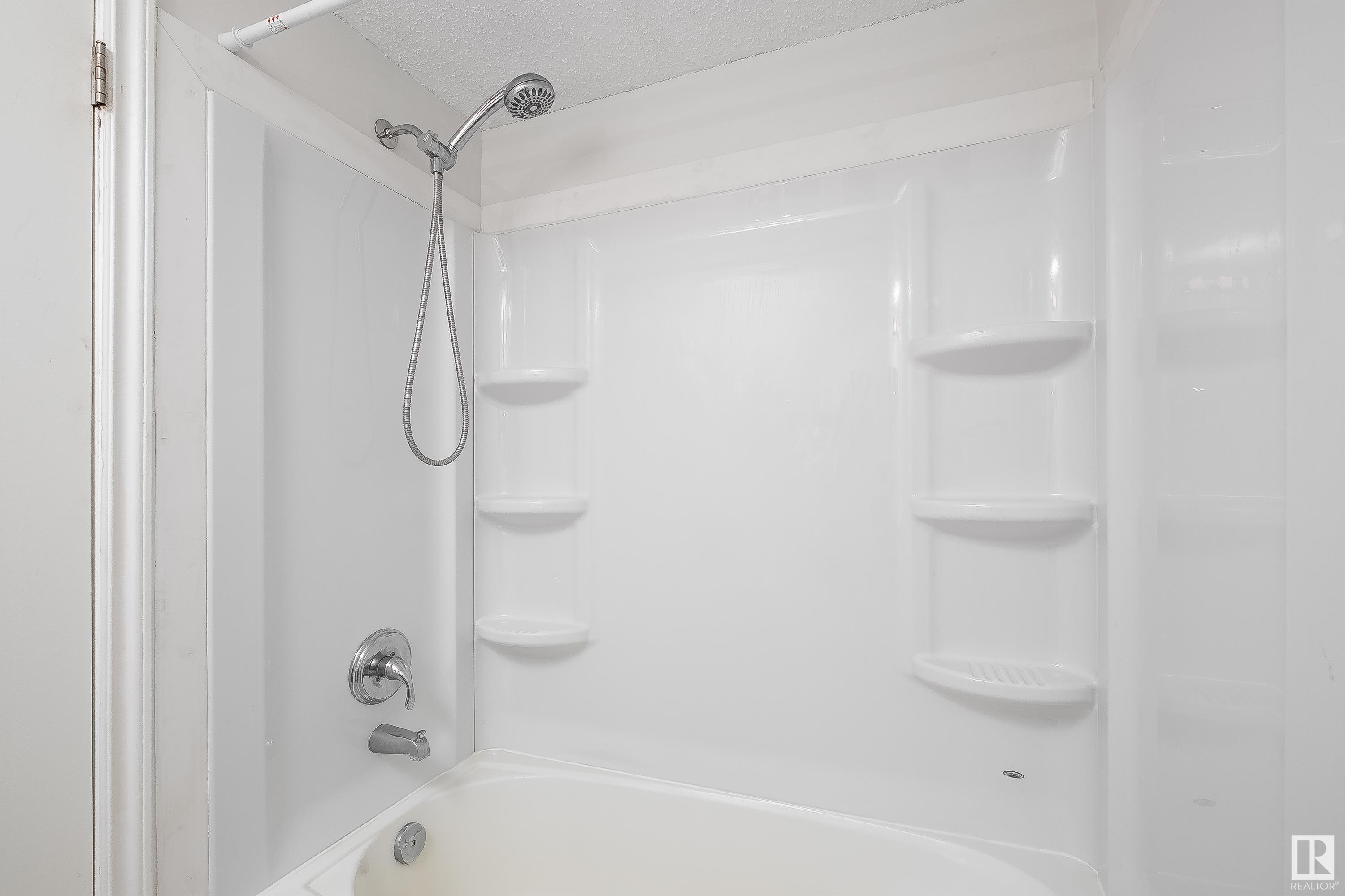 #134 10636 120 ST NW