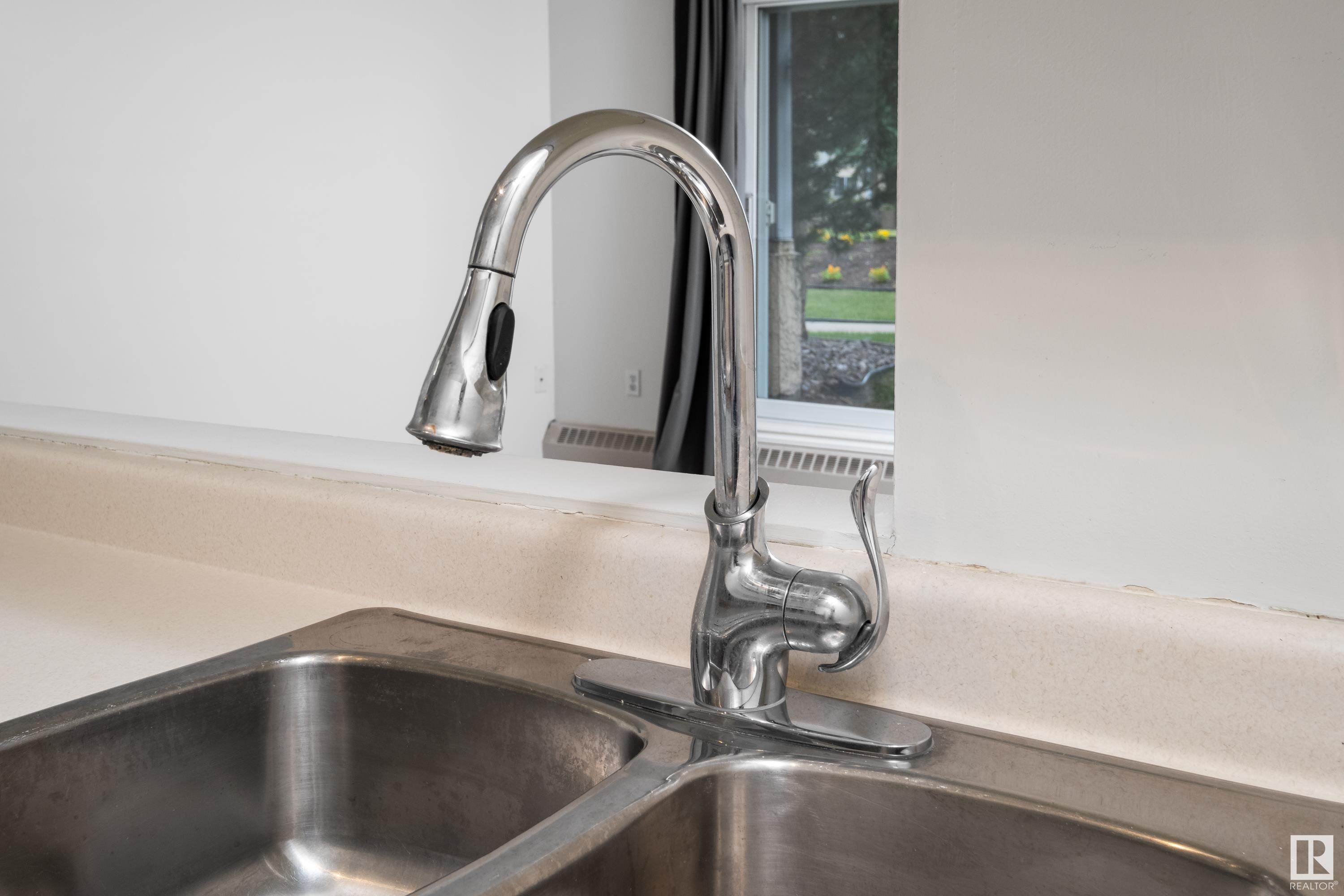 #134 10636 120 ST NW