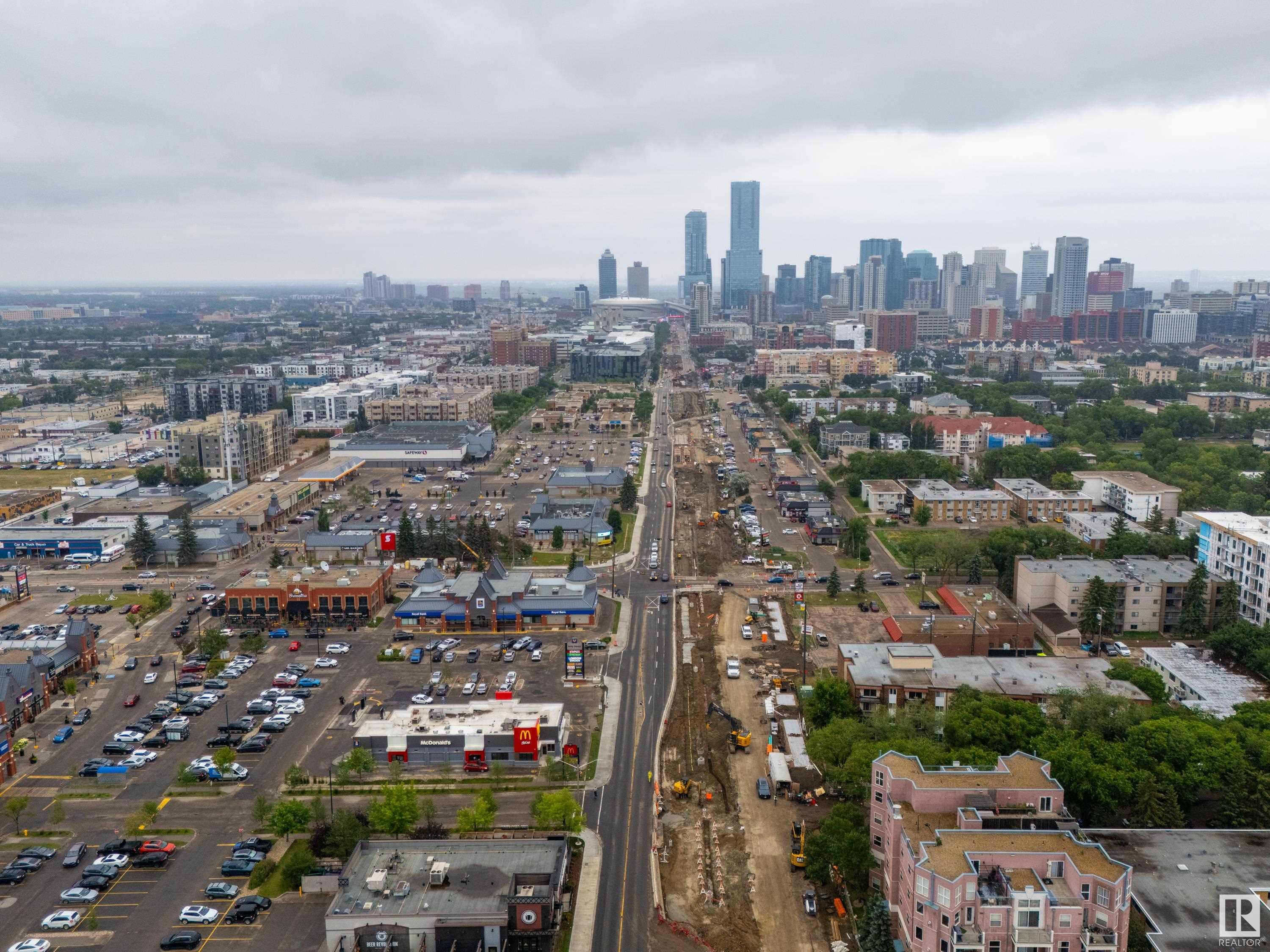 #134 10636 120 ST NW