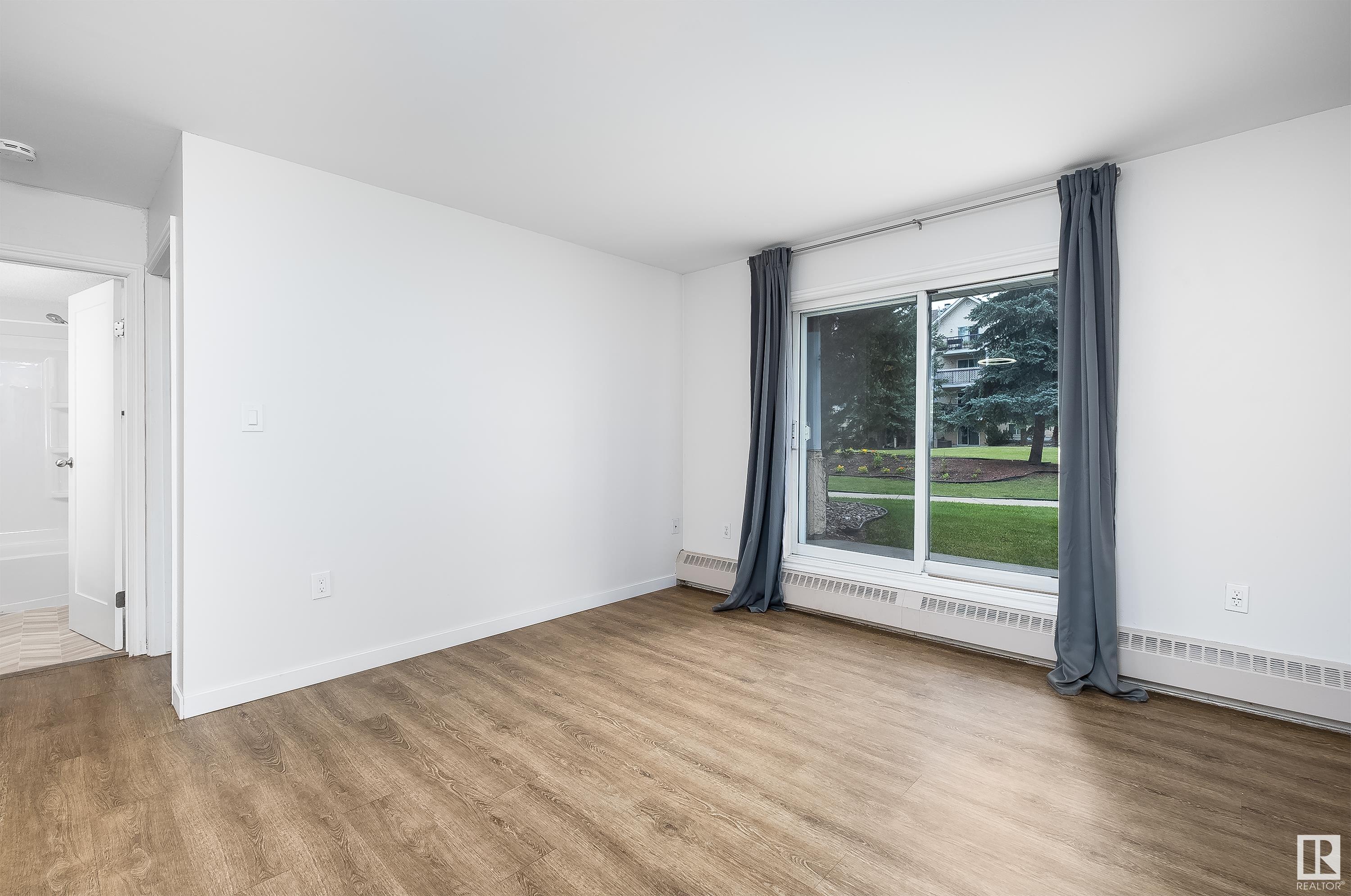 #134 10636 120 ST NW