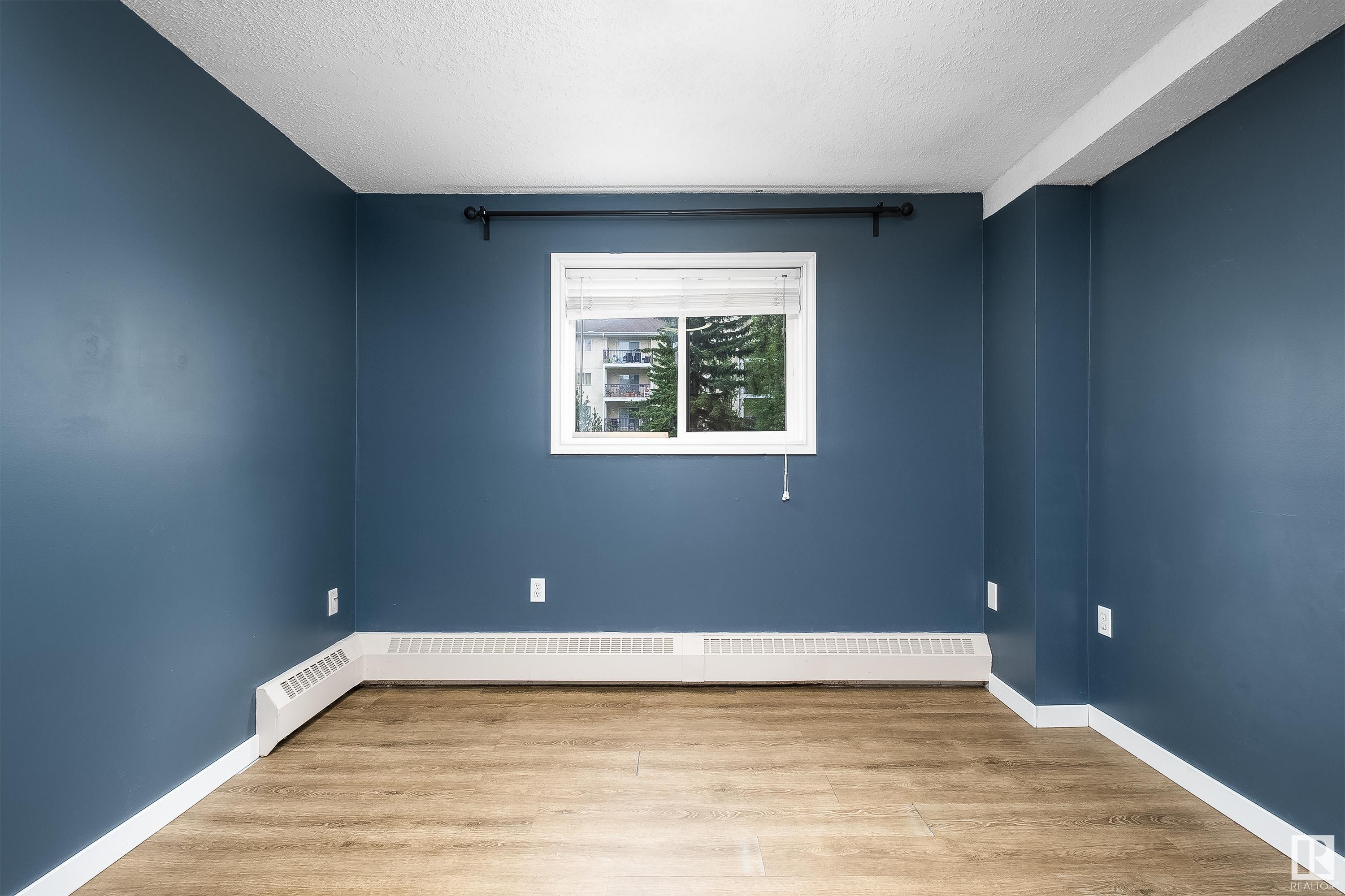 #134 10636 120 ST NW