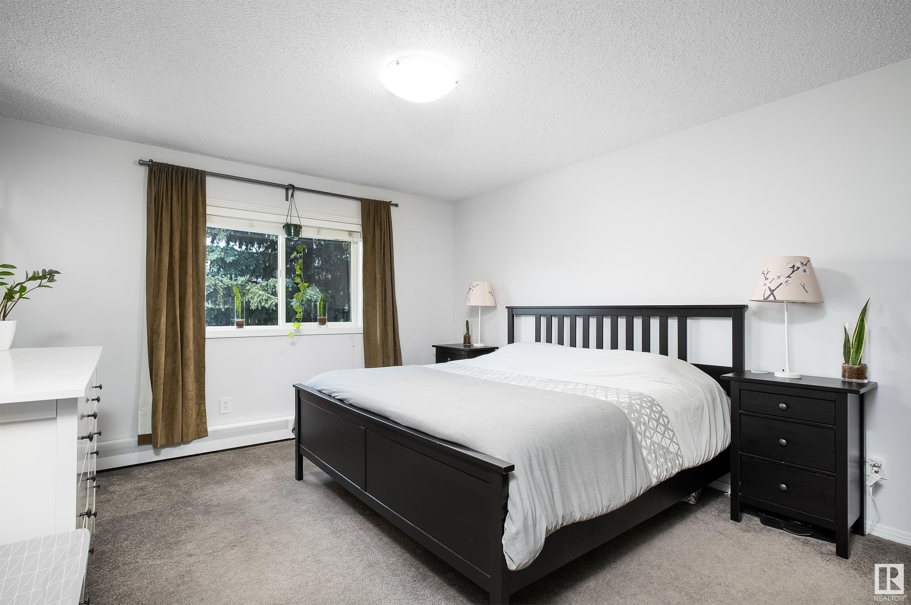 #307 11915 106 AV NW