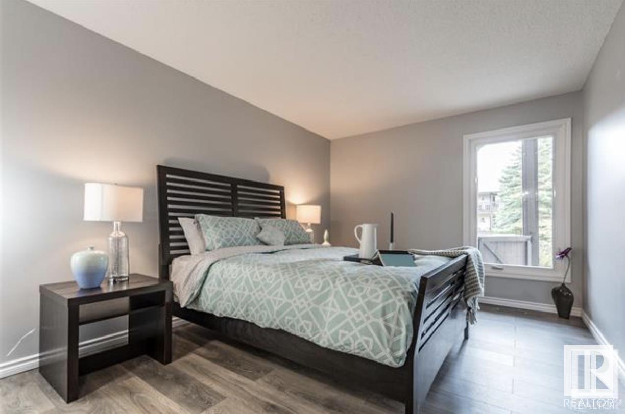214 Surrey GD NW