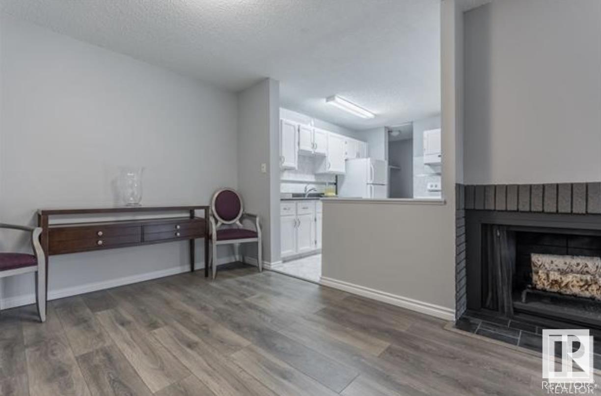 214 Surrey GD NW