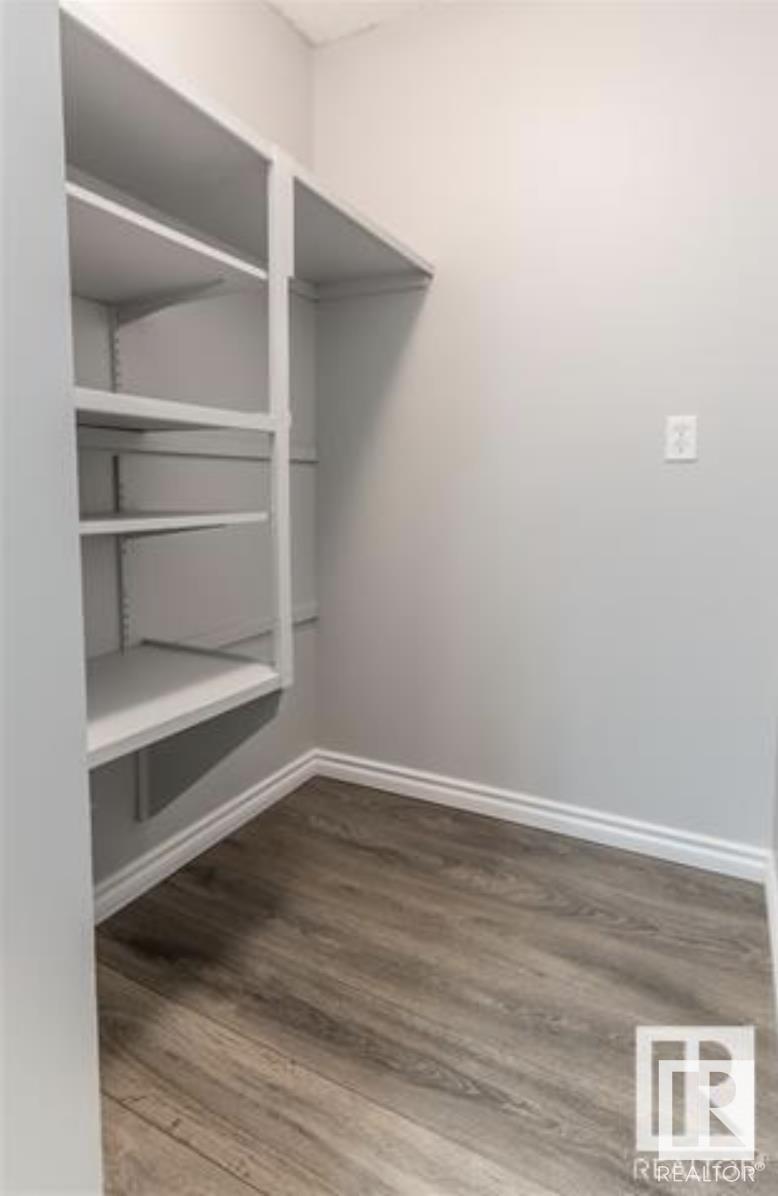 214 Surrey GD NW