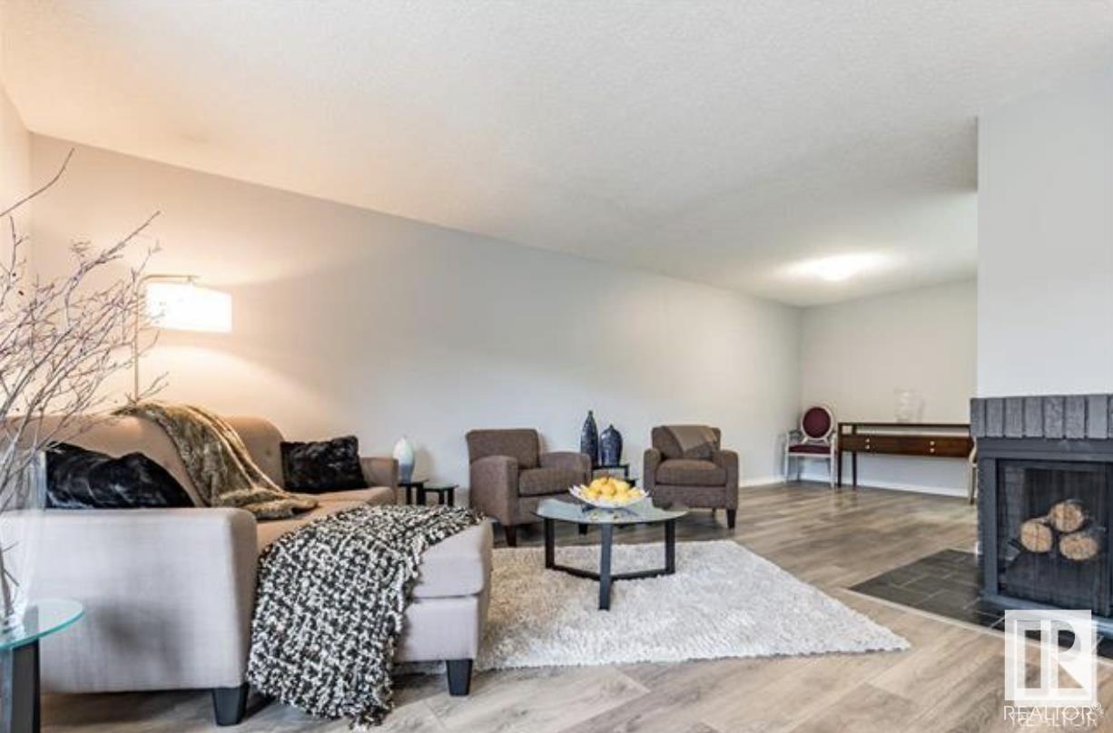 214 Surrey GD NW