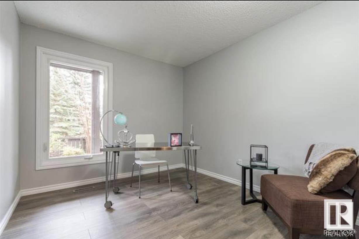 214 Surrey GD NW