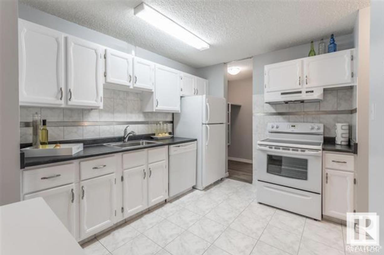 214 Surrey GD NW