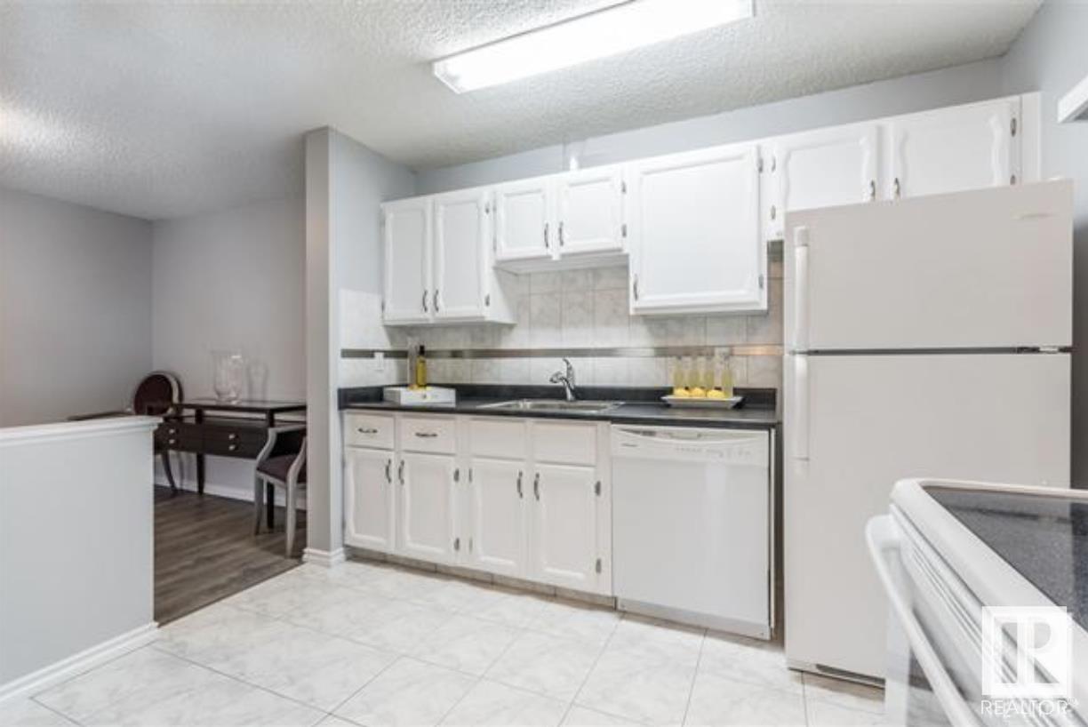 214 Surrey GD NW