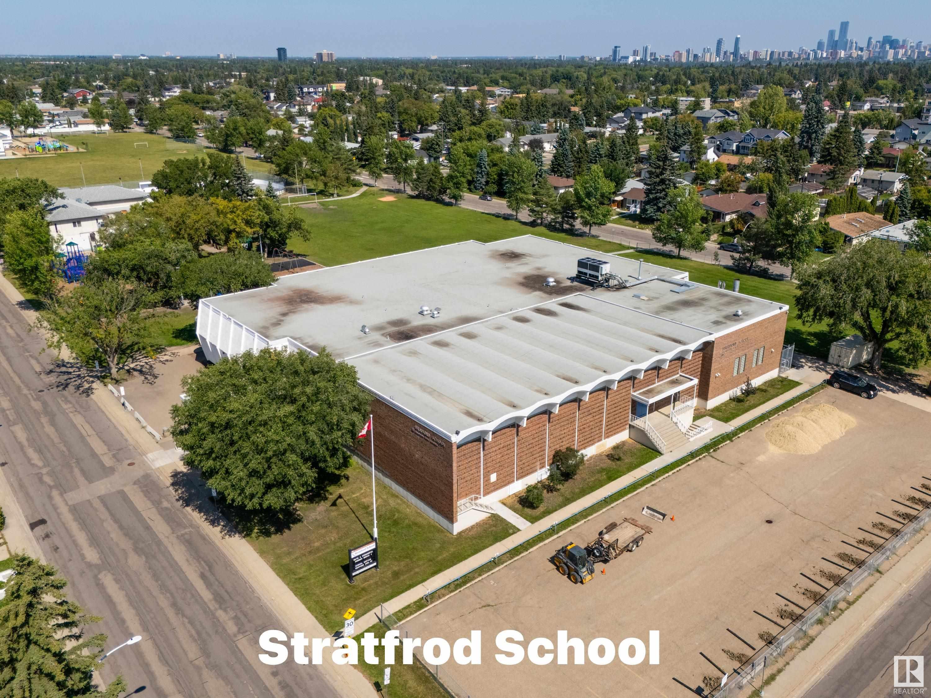 9106 154 ST NW