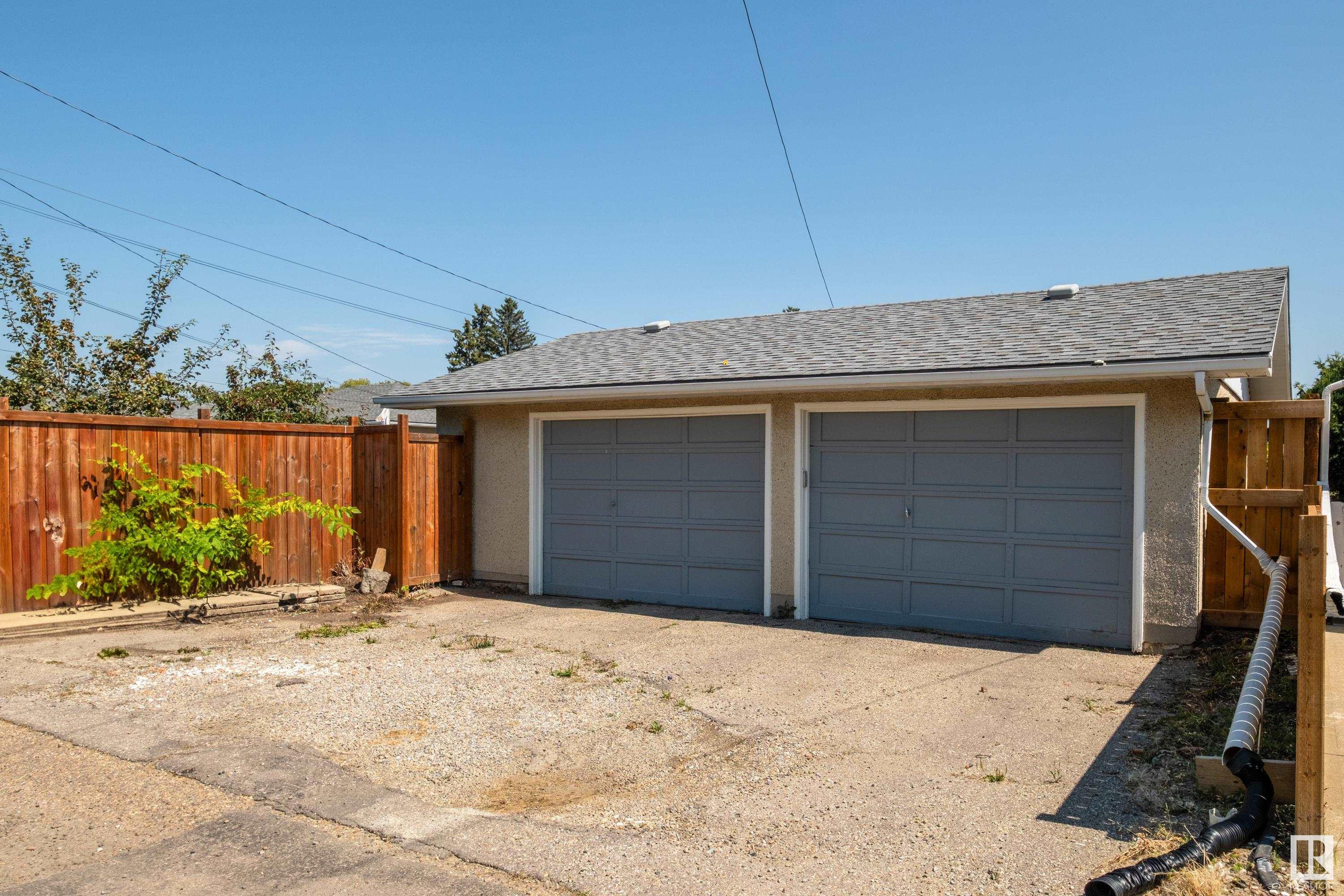 9106 154 ST NW
