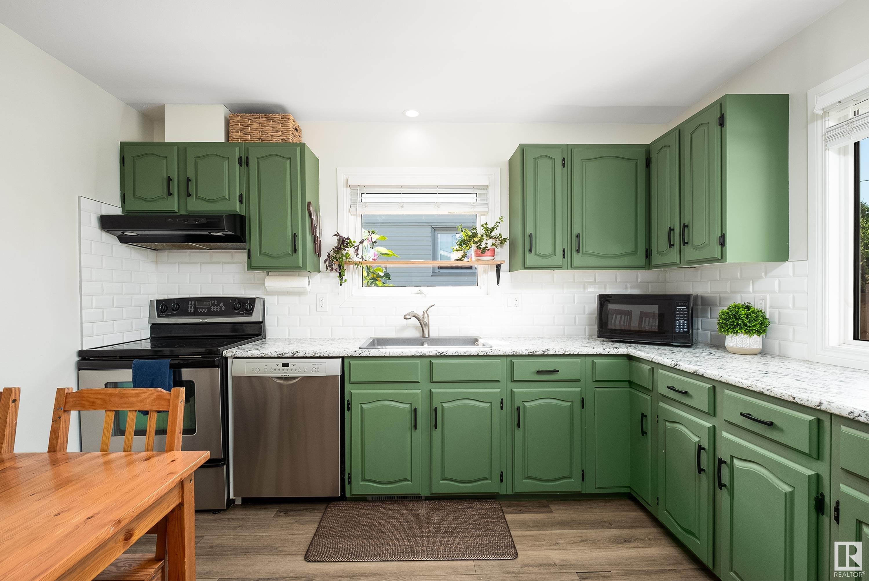 9106 154 ST NW