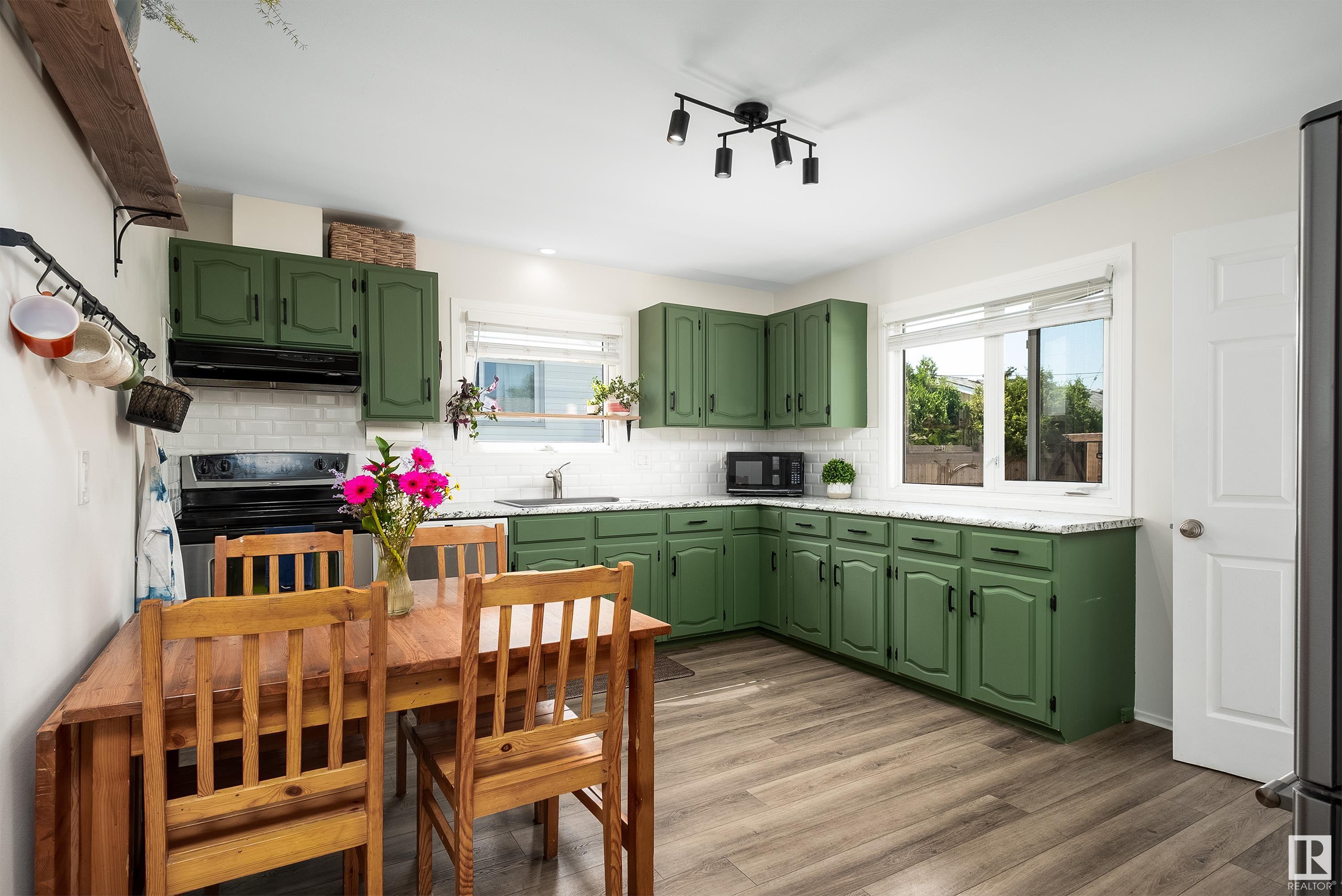 9106 154 ST NW