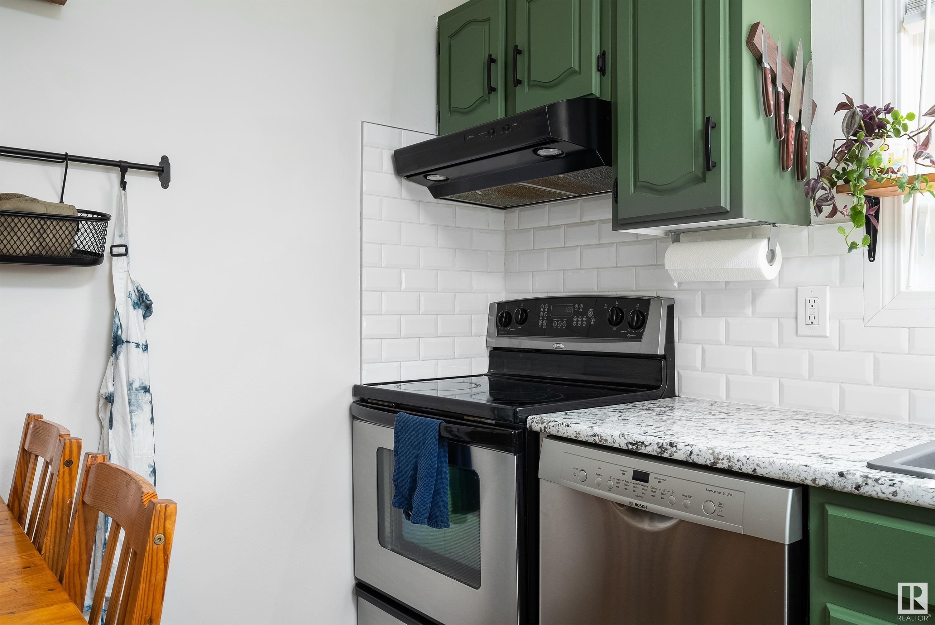 9106 154 ST NW