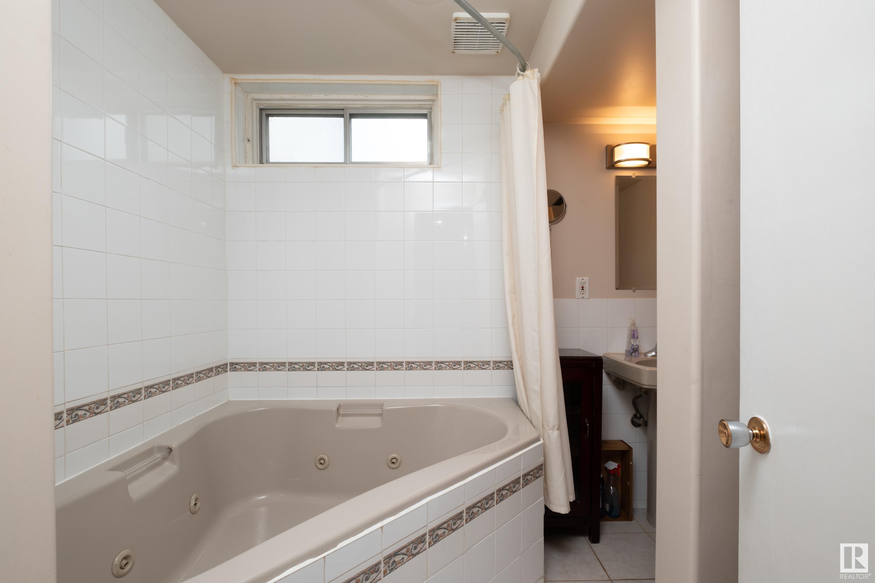 13120 63 ST NW