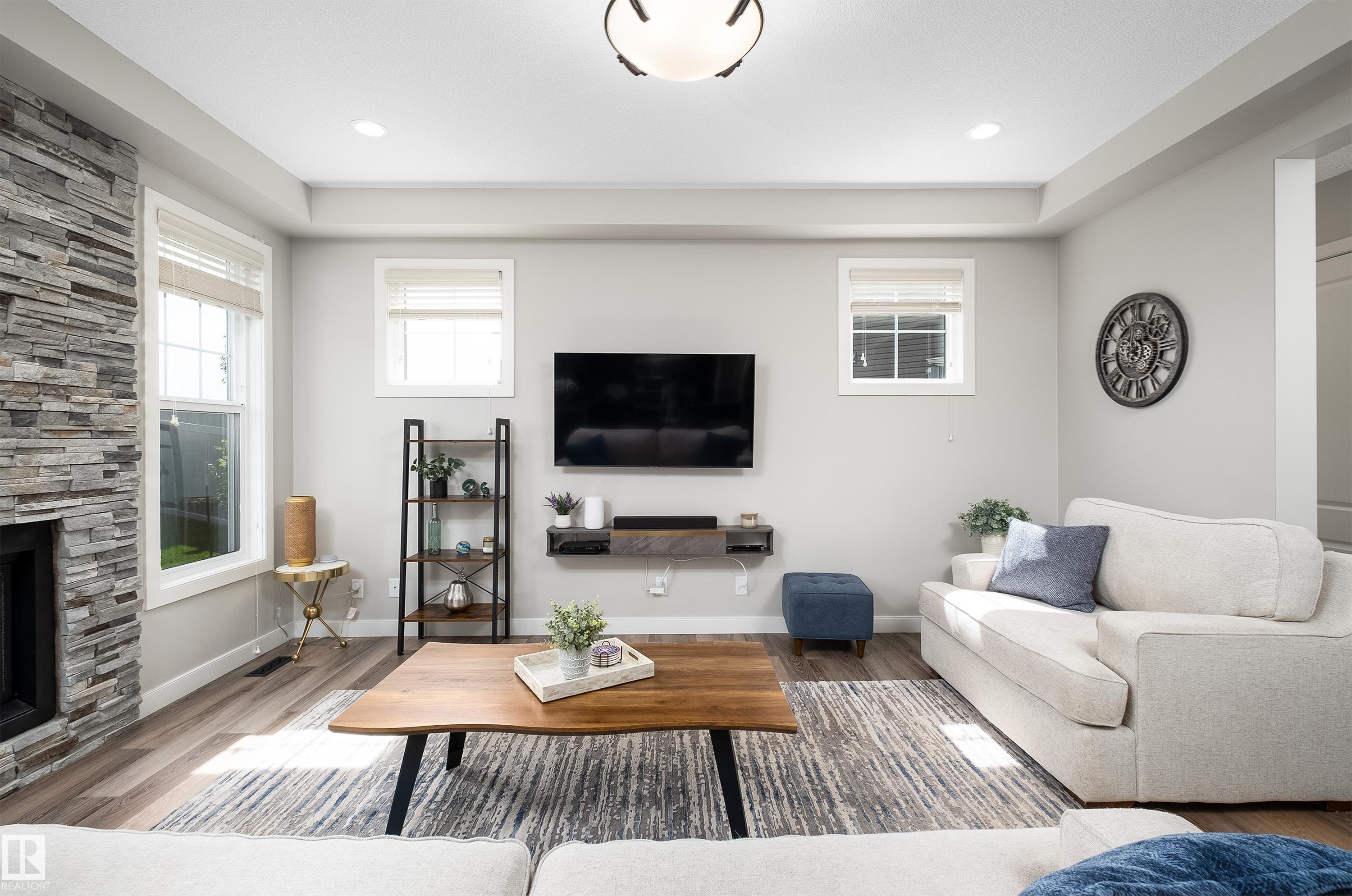 110 Rideau PL