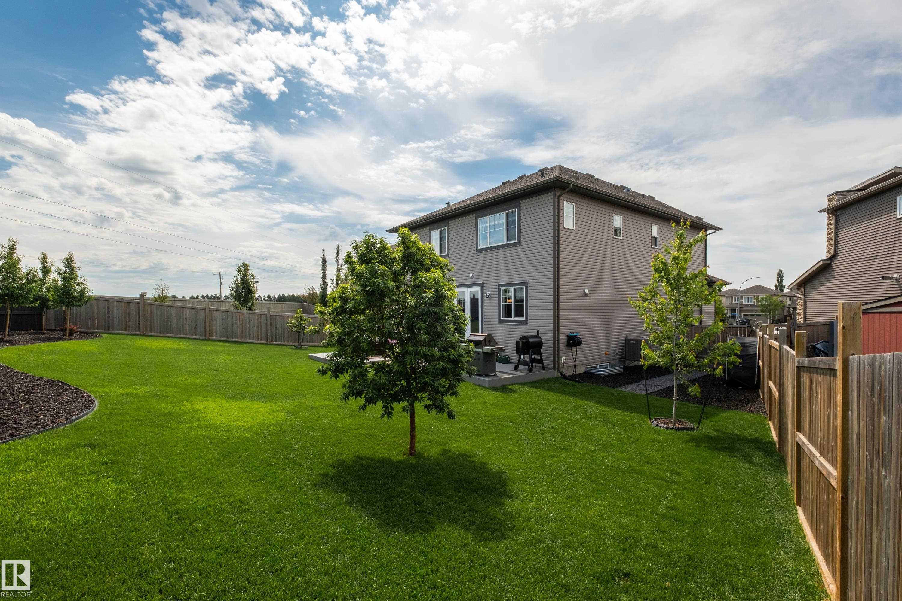 110 Rideau PL