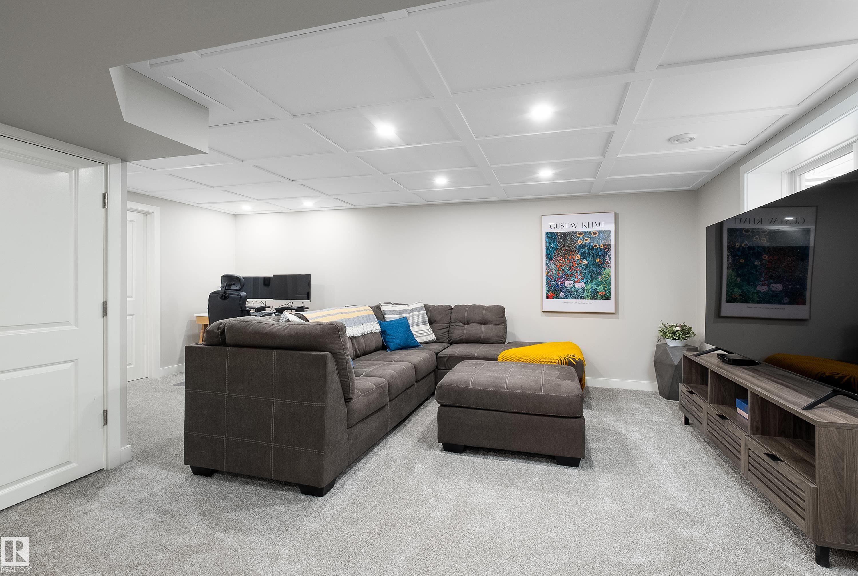 110 Rideau PL