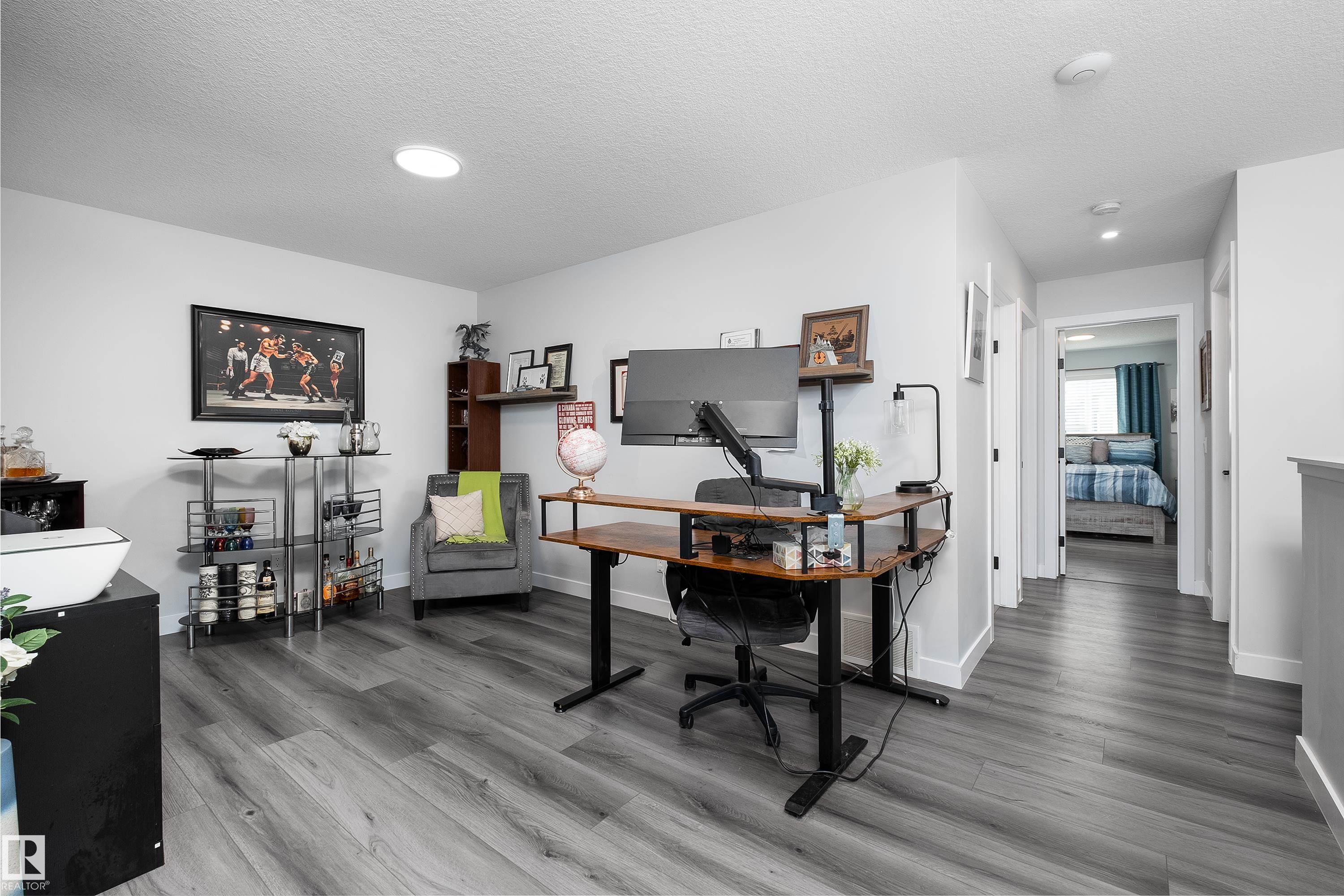 20892 131 AV NW