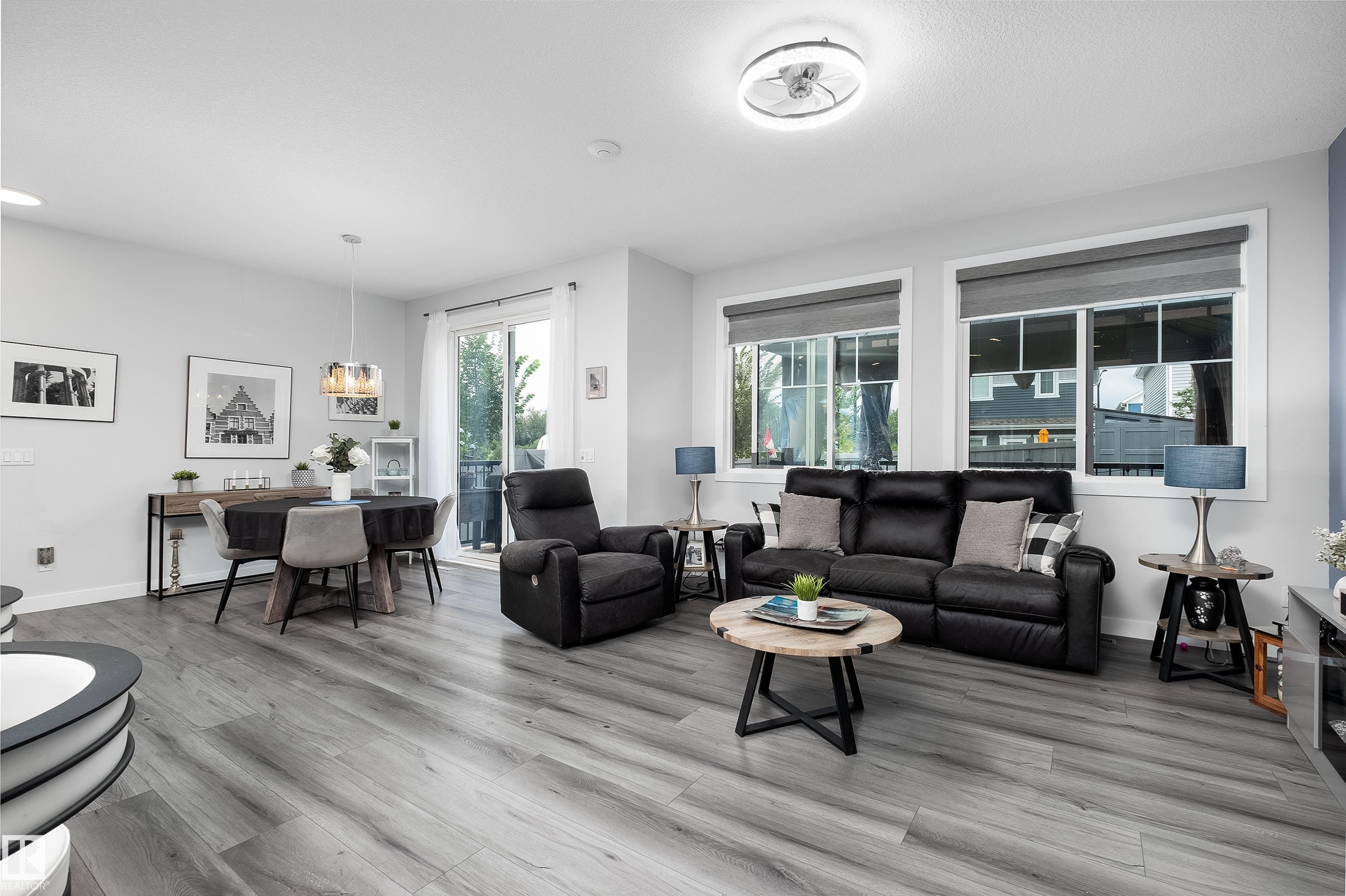 20892 131 AV NW