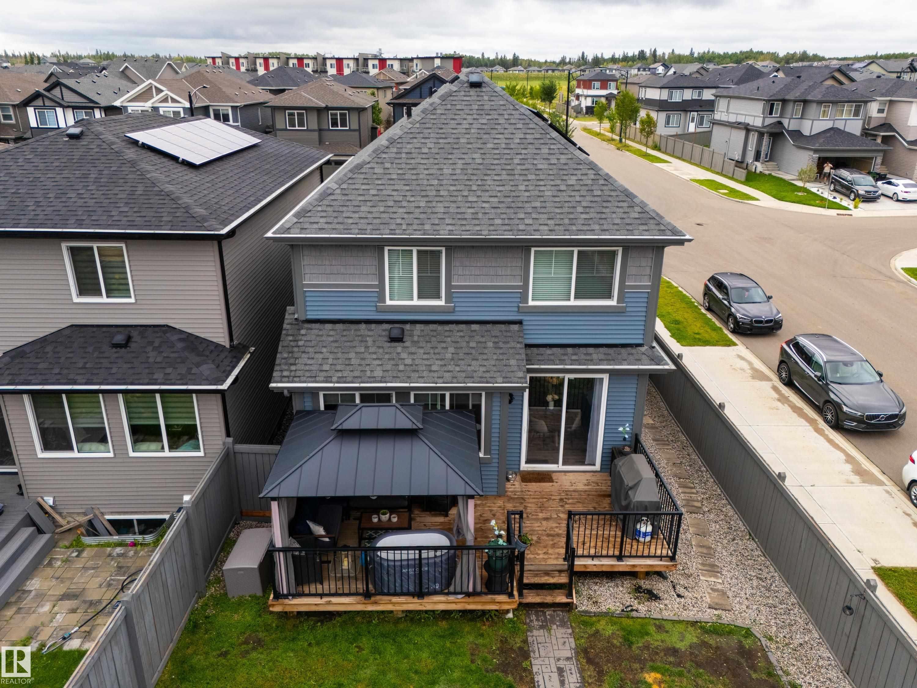 20892 131 AV NW
