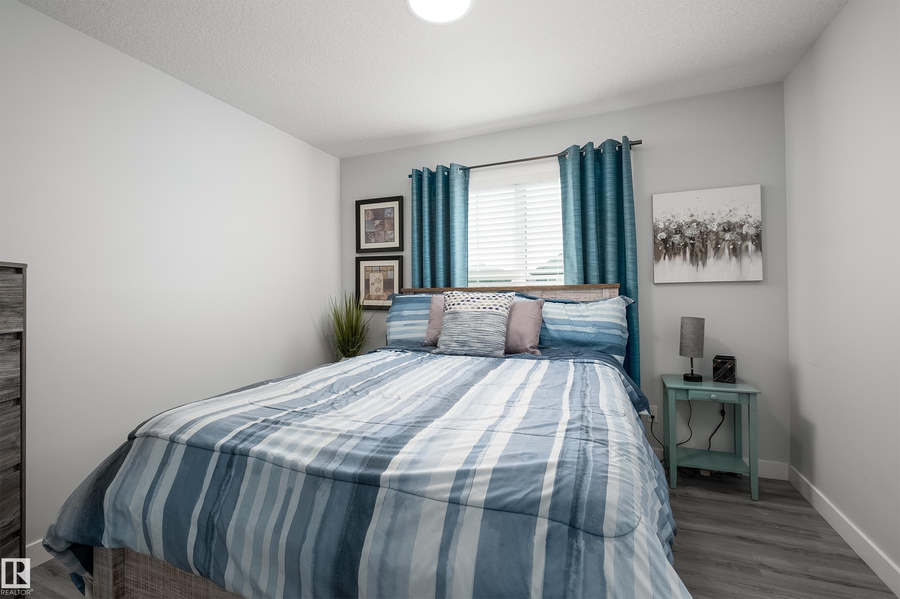 20892 131 AV NW